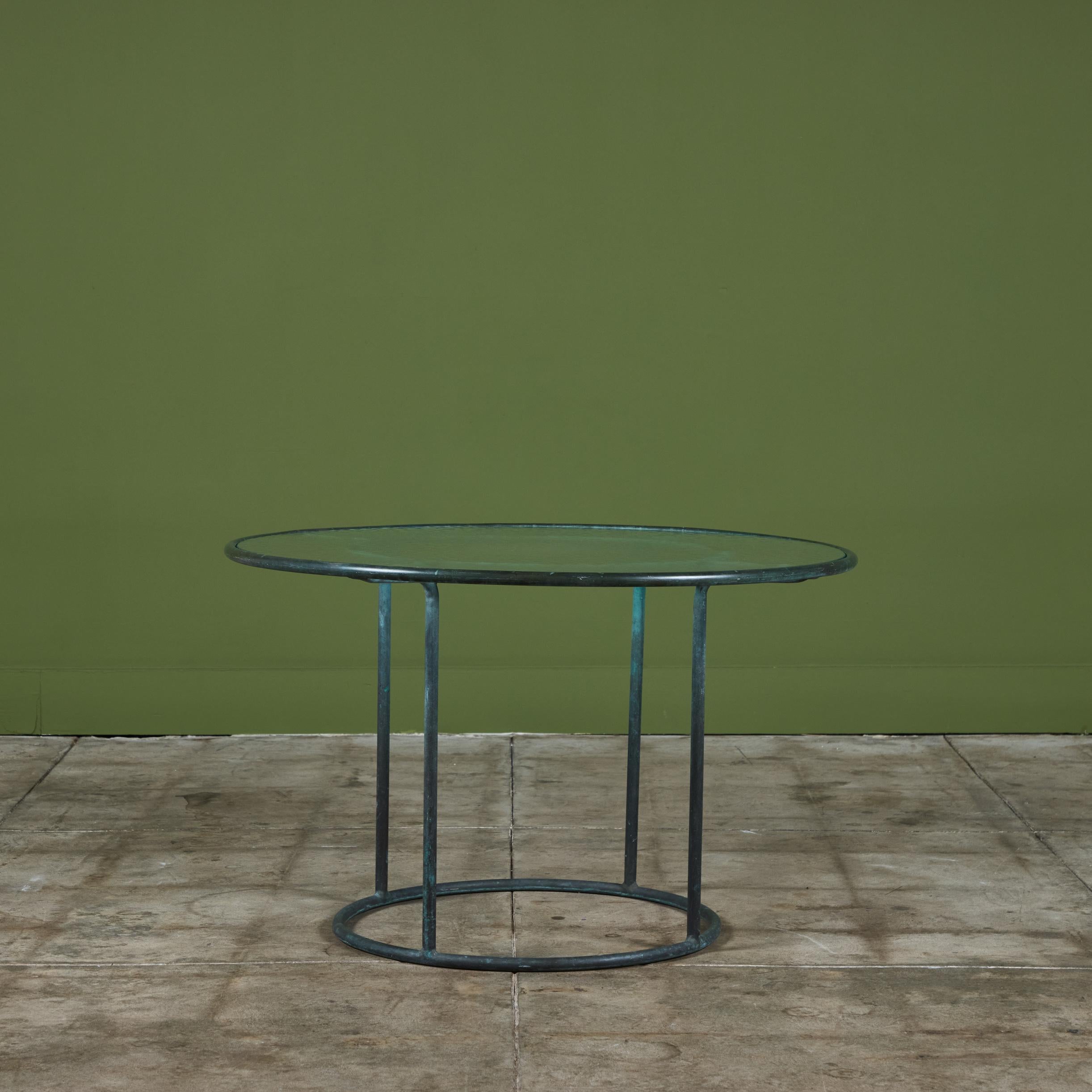 Walter Lamb for Brown Jordan Bronze Patio Occasional Table For Sale 2