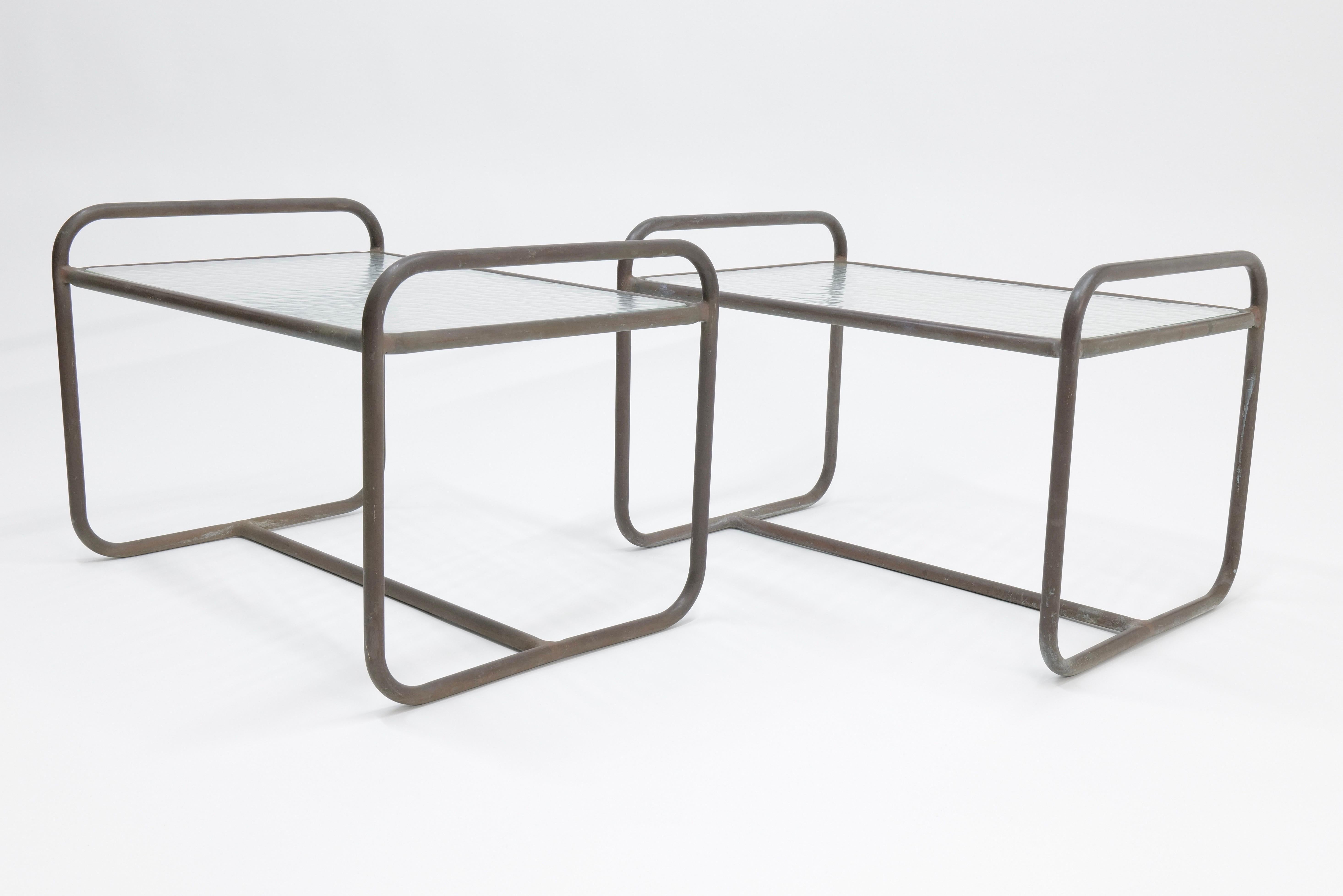Table d'appoint de patio en bronze Walter Lamb pour Brown Jordan Bon état - En vente à Oklahoma City, OK