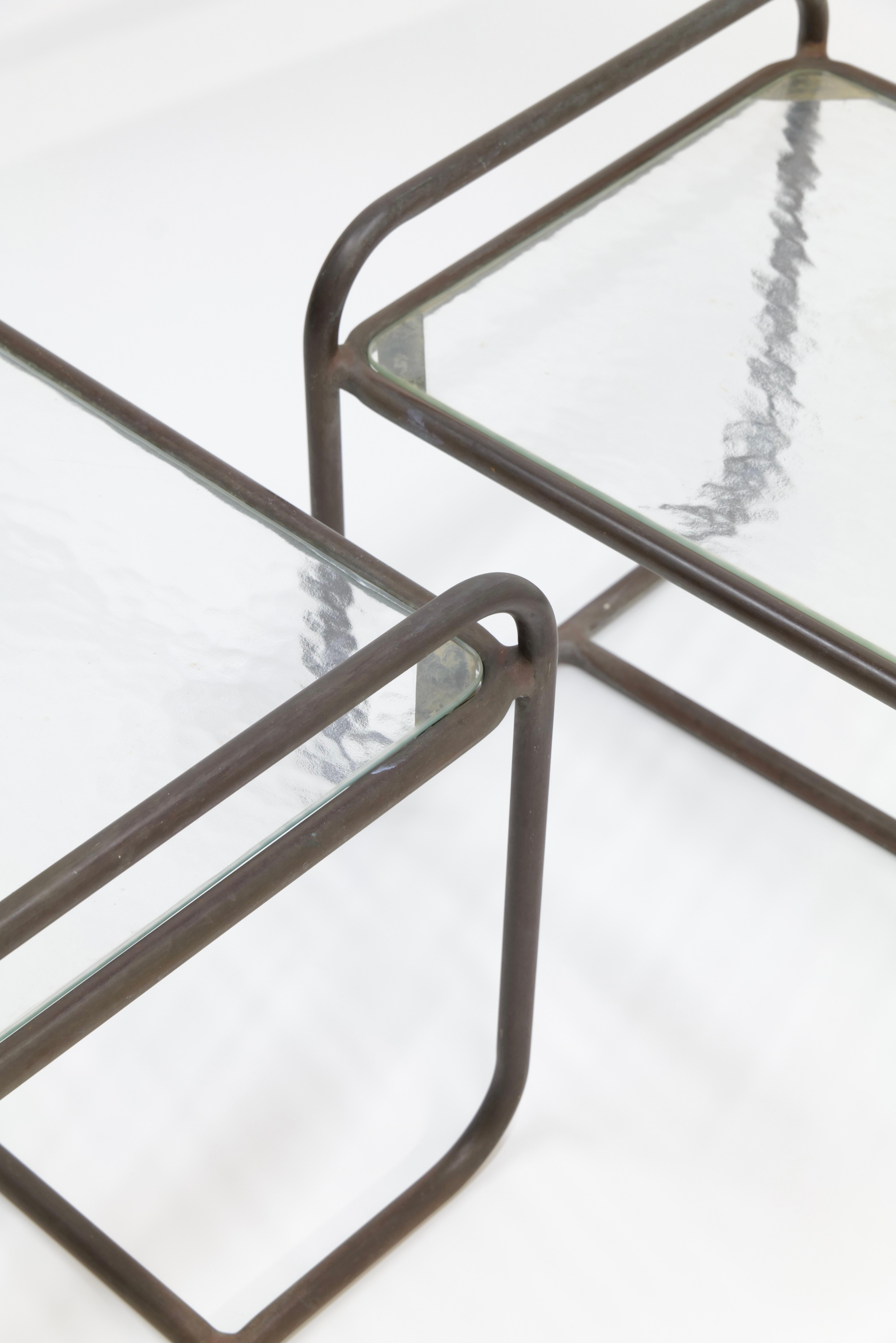 Table d'appoint de patio en bronze Walter Lamb pour Brown Jordan en vente 1