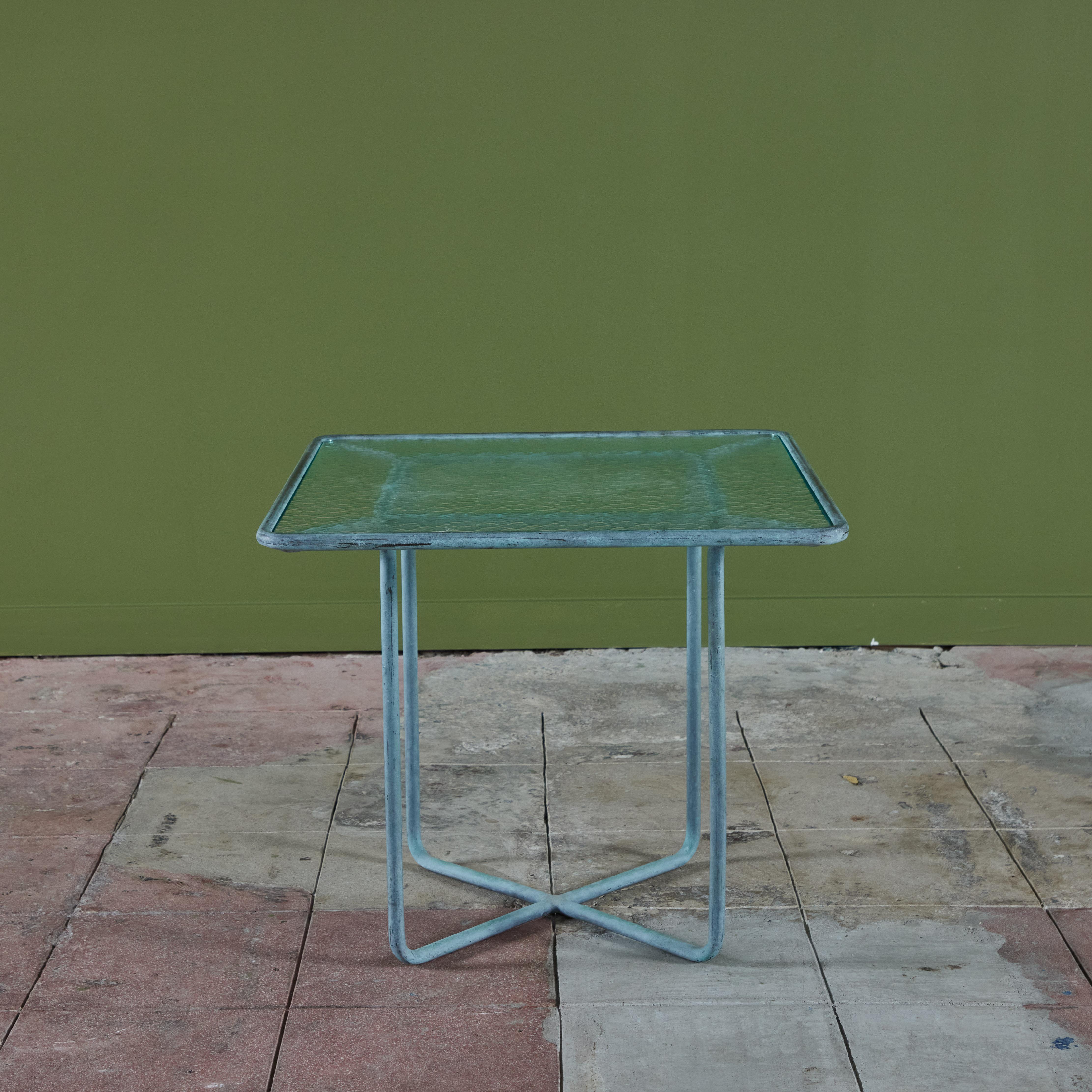 Patiné Walter Lamb pour Brown Jordan table d'appoint carrée pour patio en bronze en vente