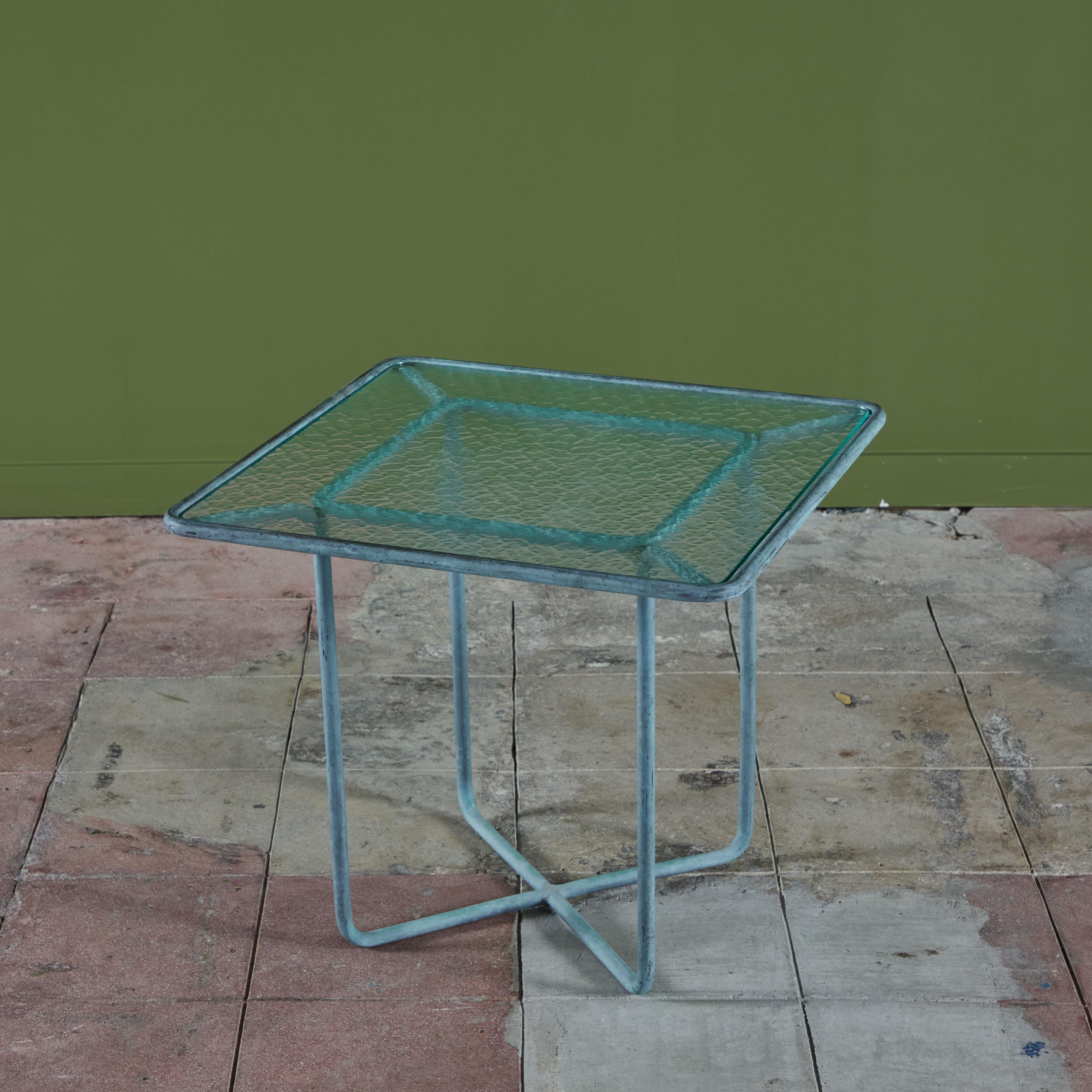 Walter Lamb für Brown Jordan Quadratischer Bronze-Terrassen-Beistelltisch (Glas)