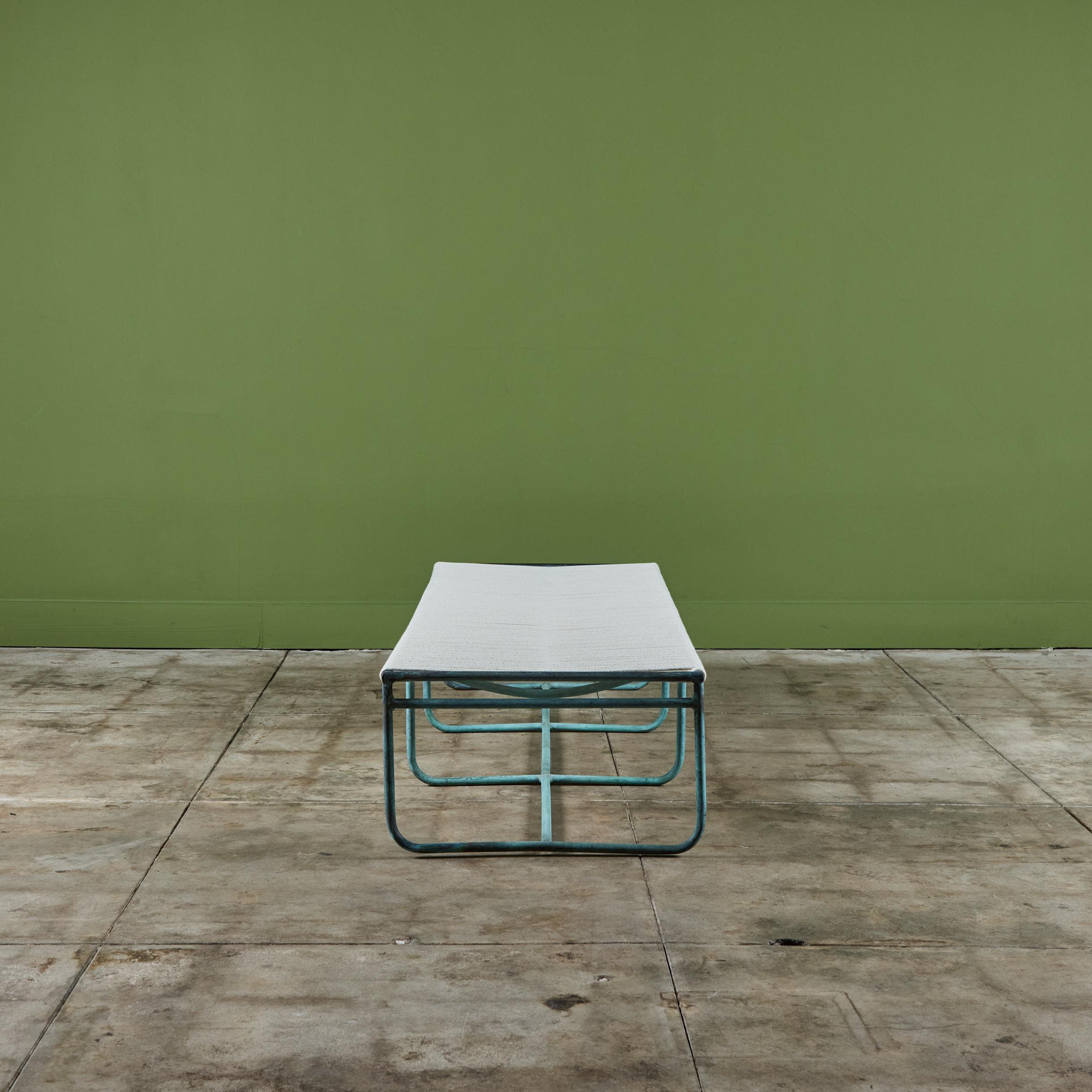 Banco de tres plazas Walter Lamb para patio Brown Jordan Bronce en Excelente estado para la venta en Los Angeles, CA