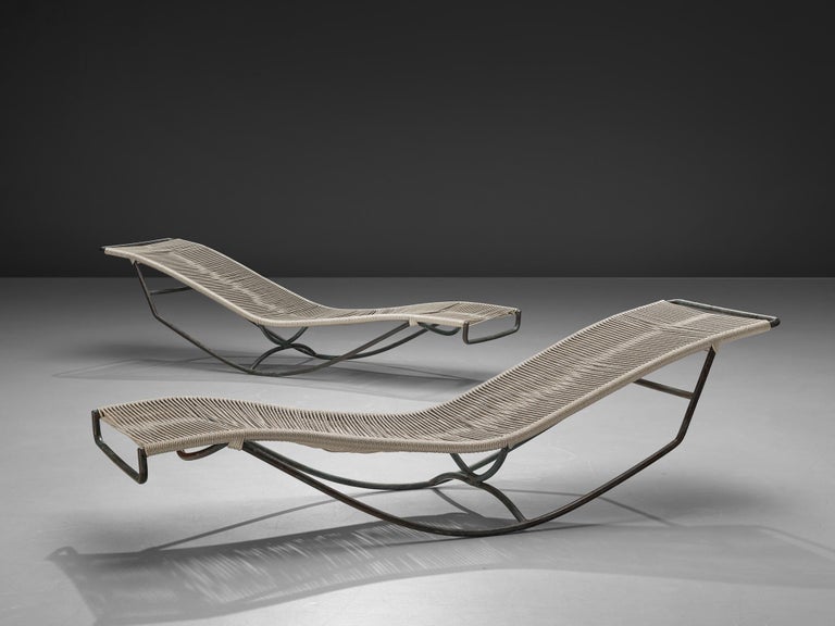Walter Lamb for Brown Jordan, 'Waikiki' chaise lounge C-4720, bronze, cord, United States, 1950s

The chaise lounge model C-4720 by Walter Lamb is nicknamed 'Waikiki' after the district of Honolulu, Hawaii. Lamb designed the chaise lounge as a