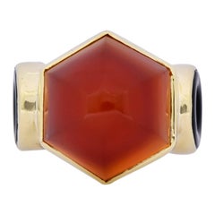 Walter Lampl Art Deco Carnelian Onyx 14 Karat Gold Cocktail Ring, circa 1930s