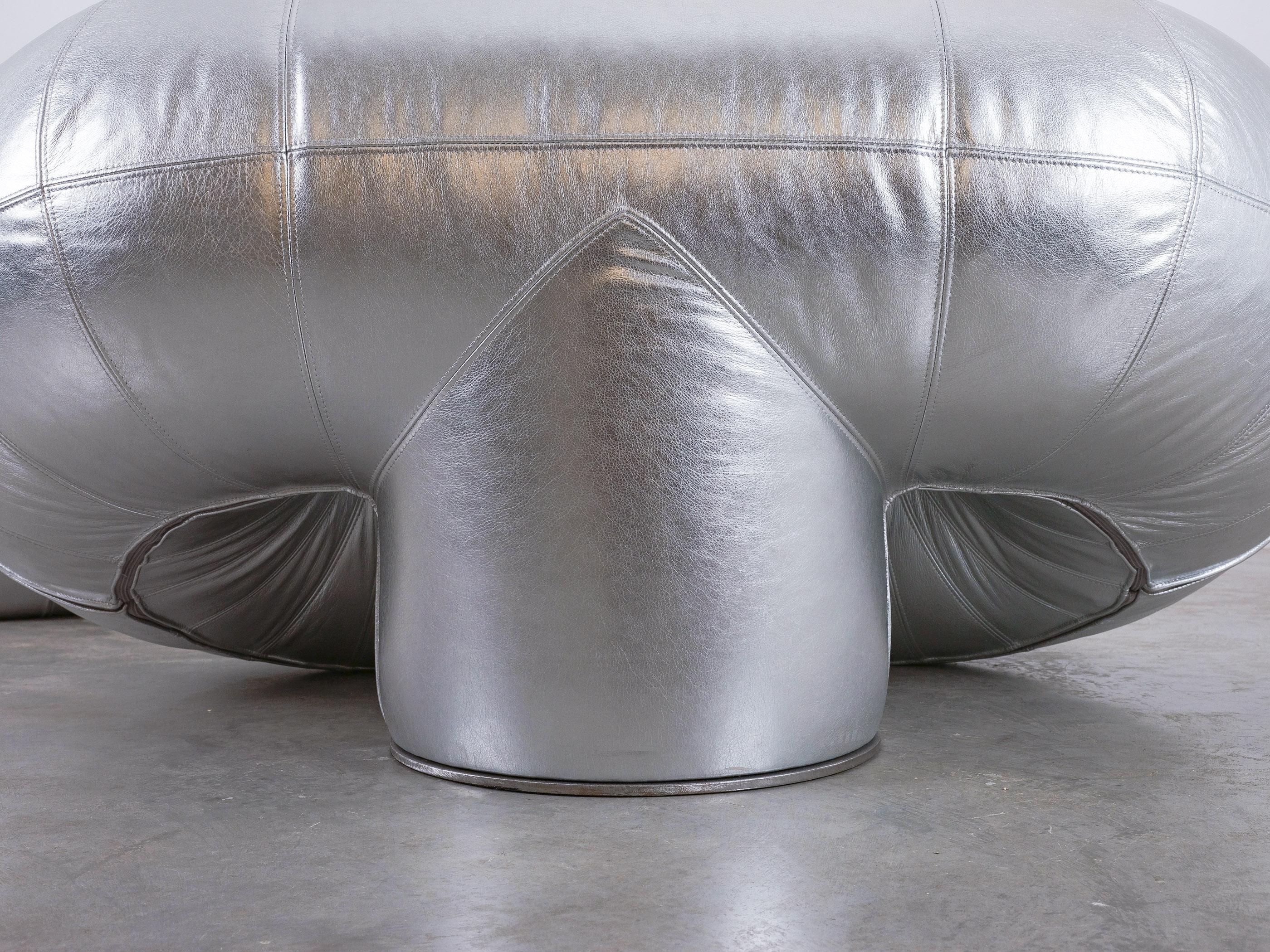 Walter Leeman Zeppelin Armchairs for Velda Silver Leather, 1970 For Sale 5