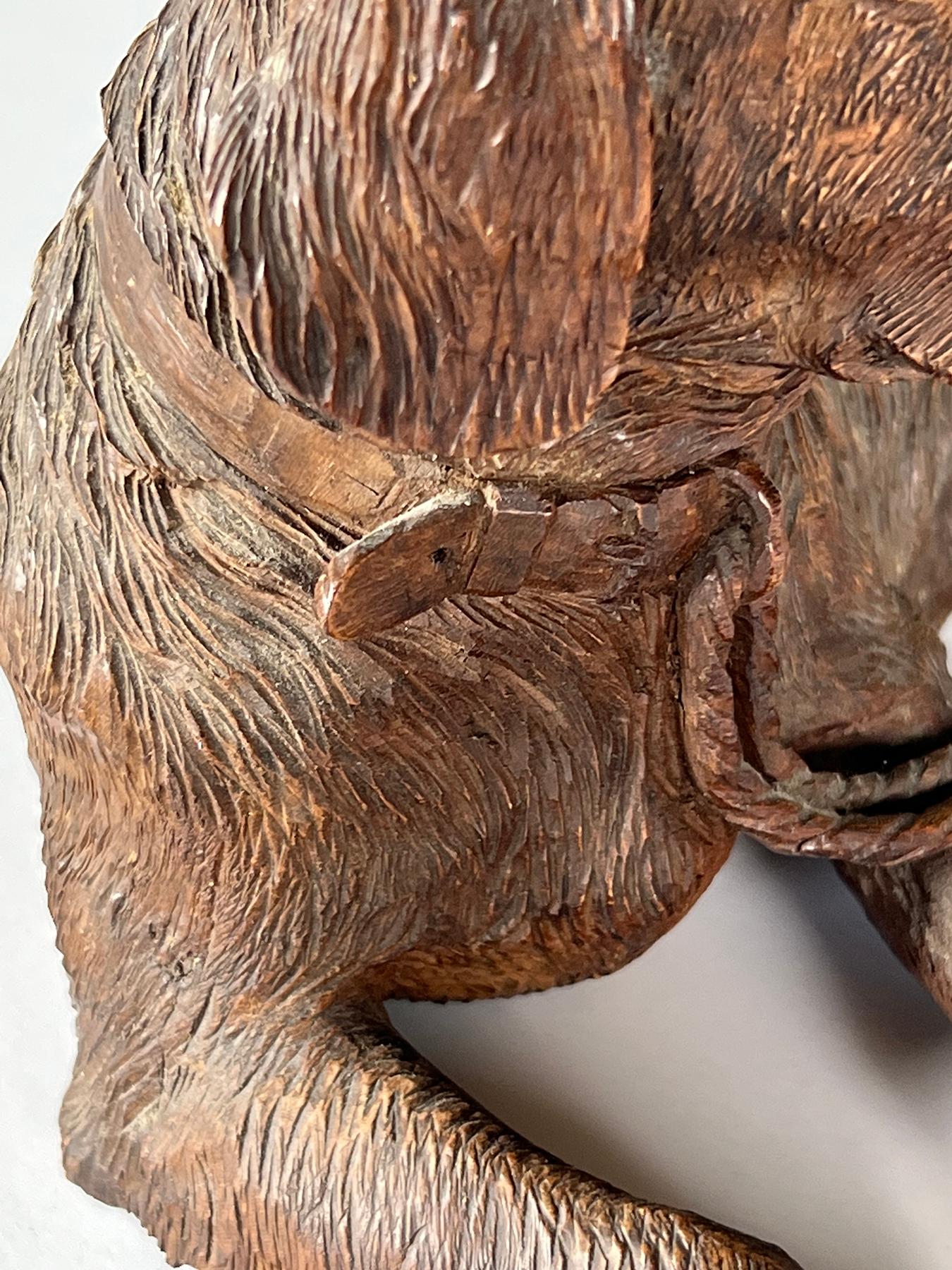 Walter Mader Swiss Black Forest sculpté à la main en vente 2
