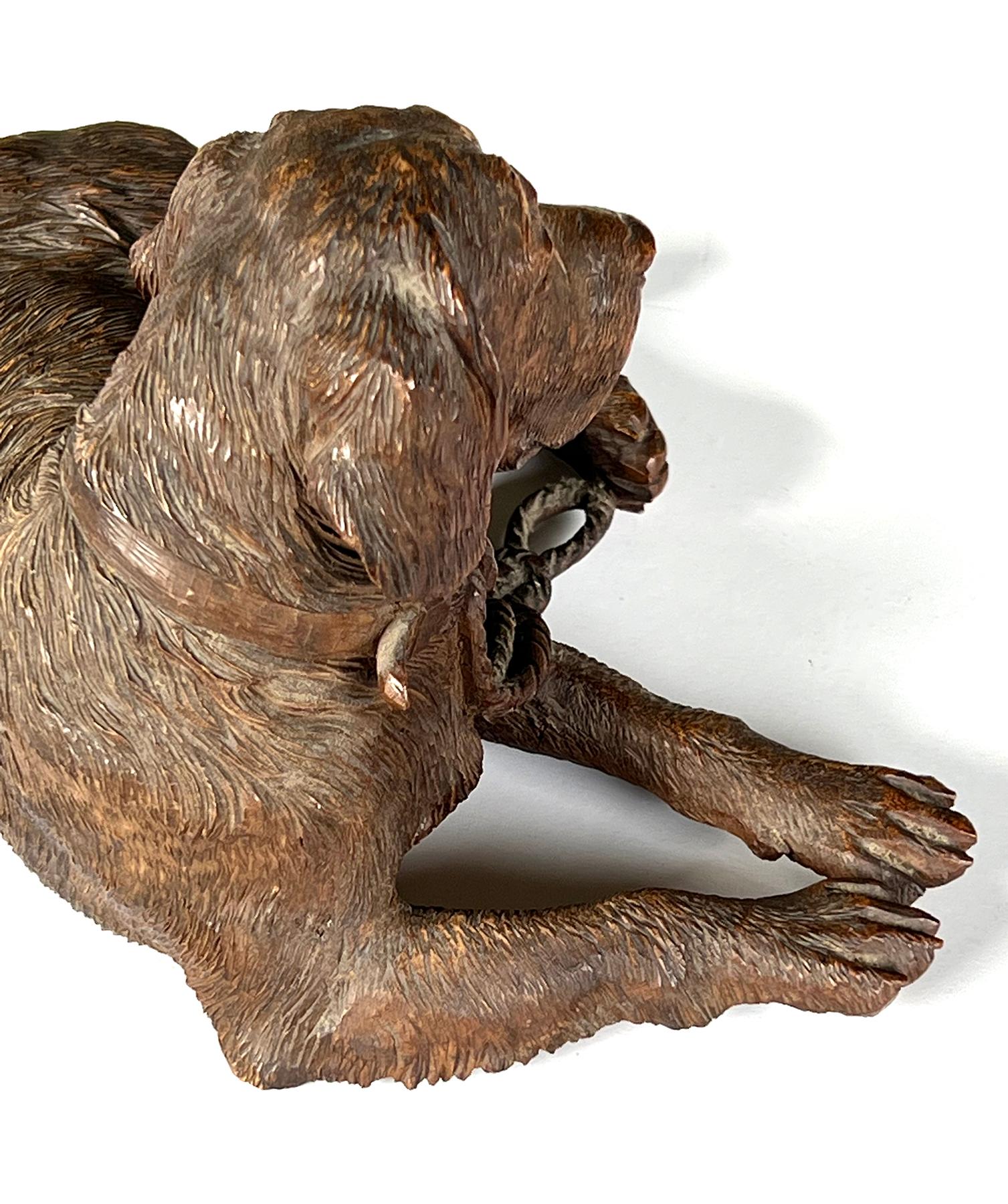 Walter Mader Swiss Black Forest sculpté à la main en vente 1