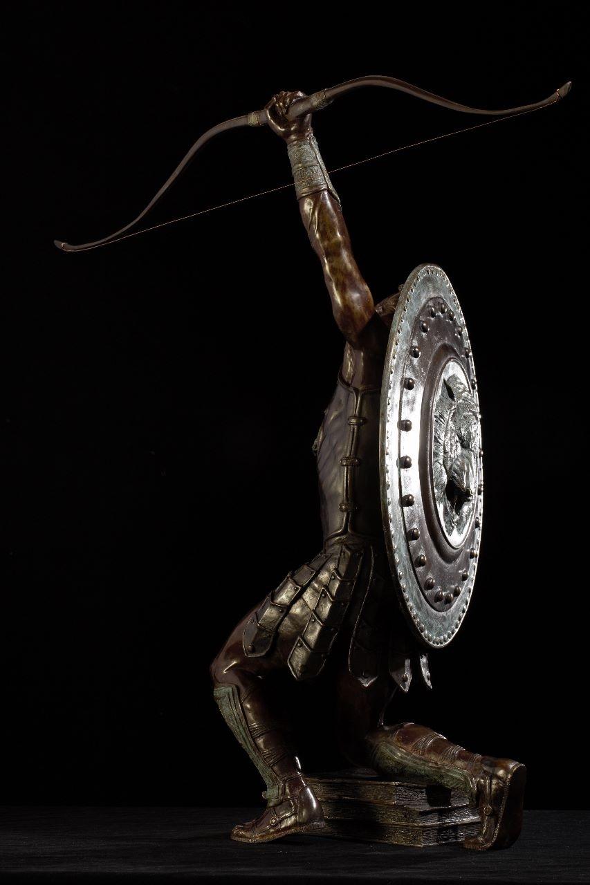 Guerrero RIL de Walter Peter Brenner - Figura masculina, escultura de bronce, mitología en venta 4