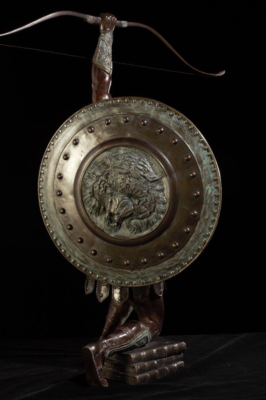 Guerrero RIL de Walter Peter Brenner - Figura masculina, escultura de bronce, mitología en venta 6