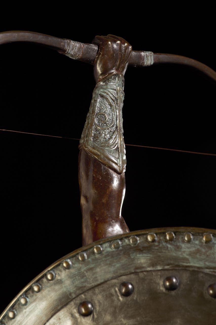 Guerrero RIL de Walter Peter Brenner - Figura masculina, escultura de bronce, mitología en venta 8