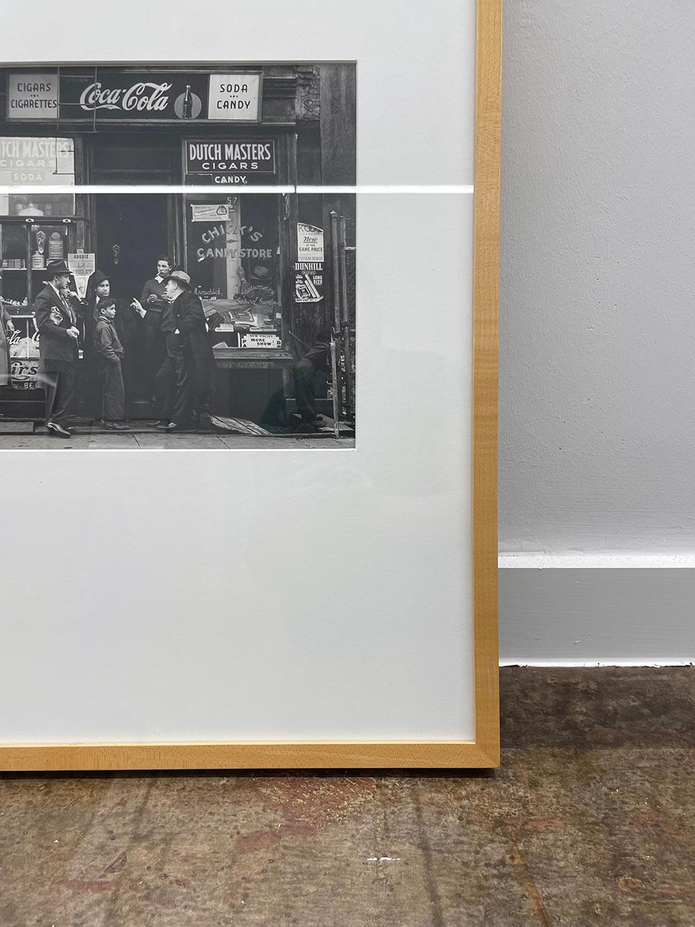 Chick's Candy Store, Pitt St., N.Y. - New York City Straßenszene, Ladenfront im Angebot 4