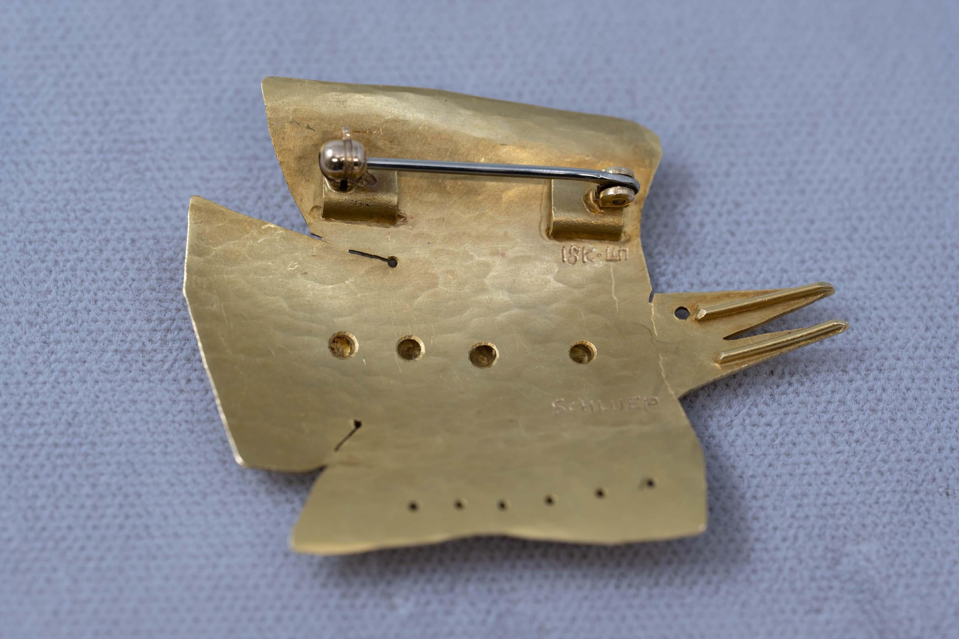 Modernist Walter Schluep 18k Gold Flying Bird Brooch For Sale
