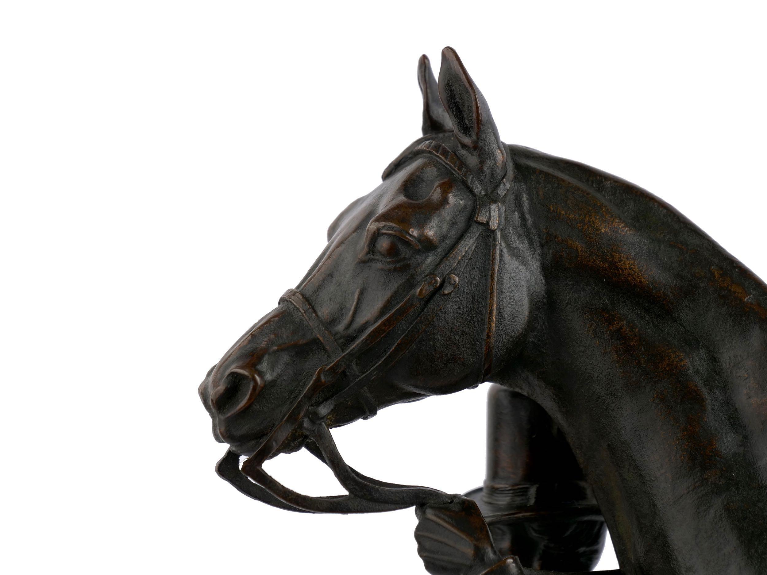 Sculpture en bronze de cheval de course « Walter Scott » d'Alfred Barye, France en vente 2