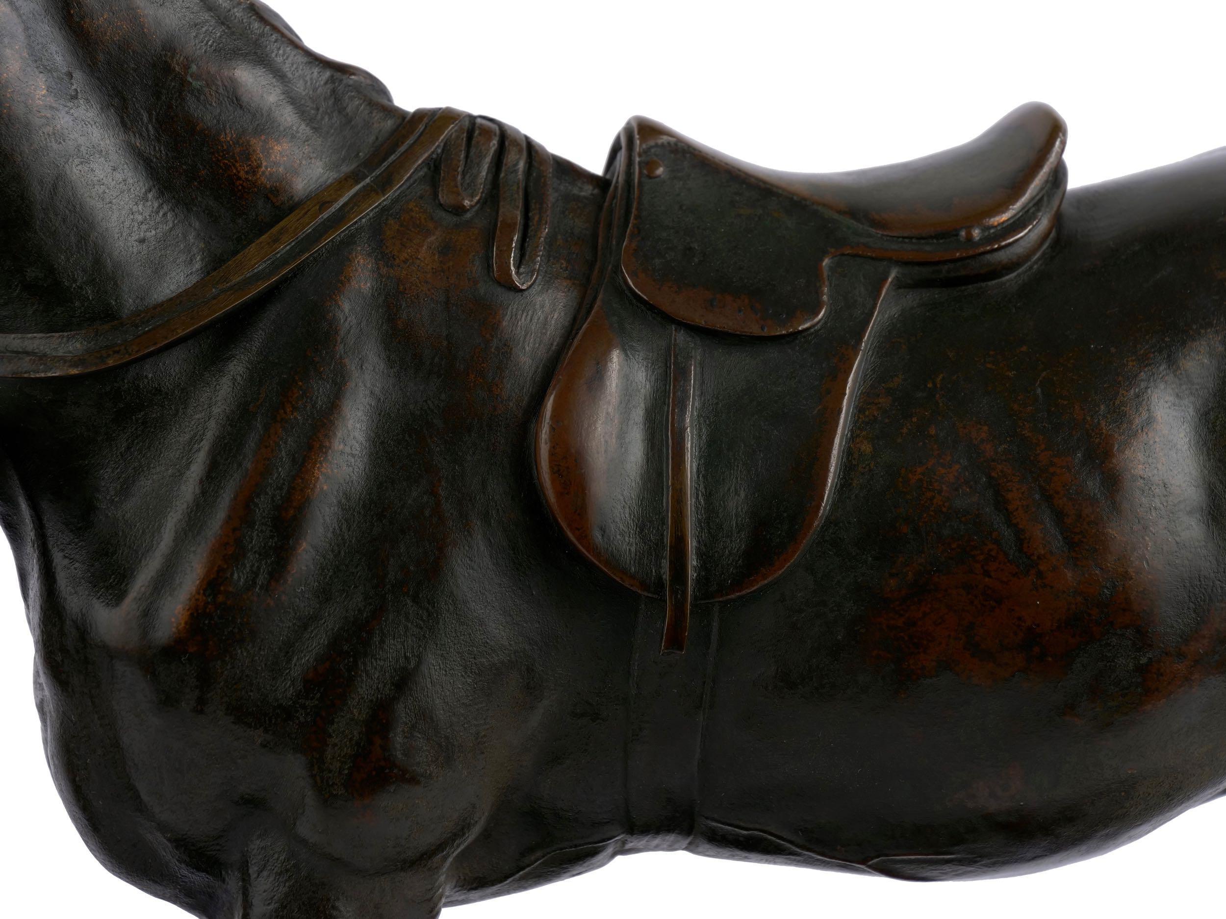 Sculpture en bronze de cheval de course « Walter Scott » d'Alfred Barye, France en vente 3