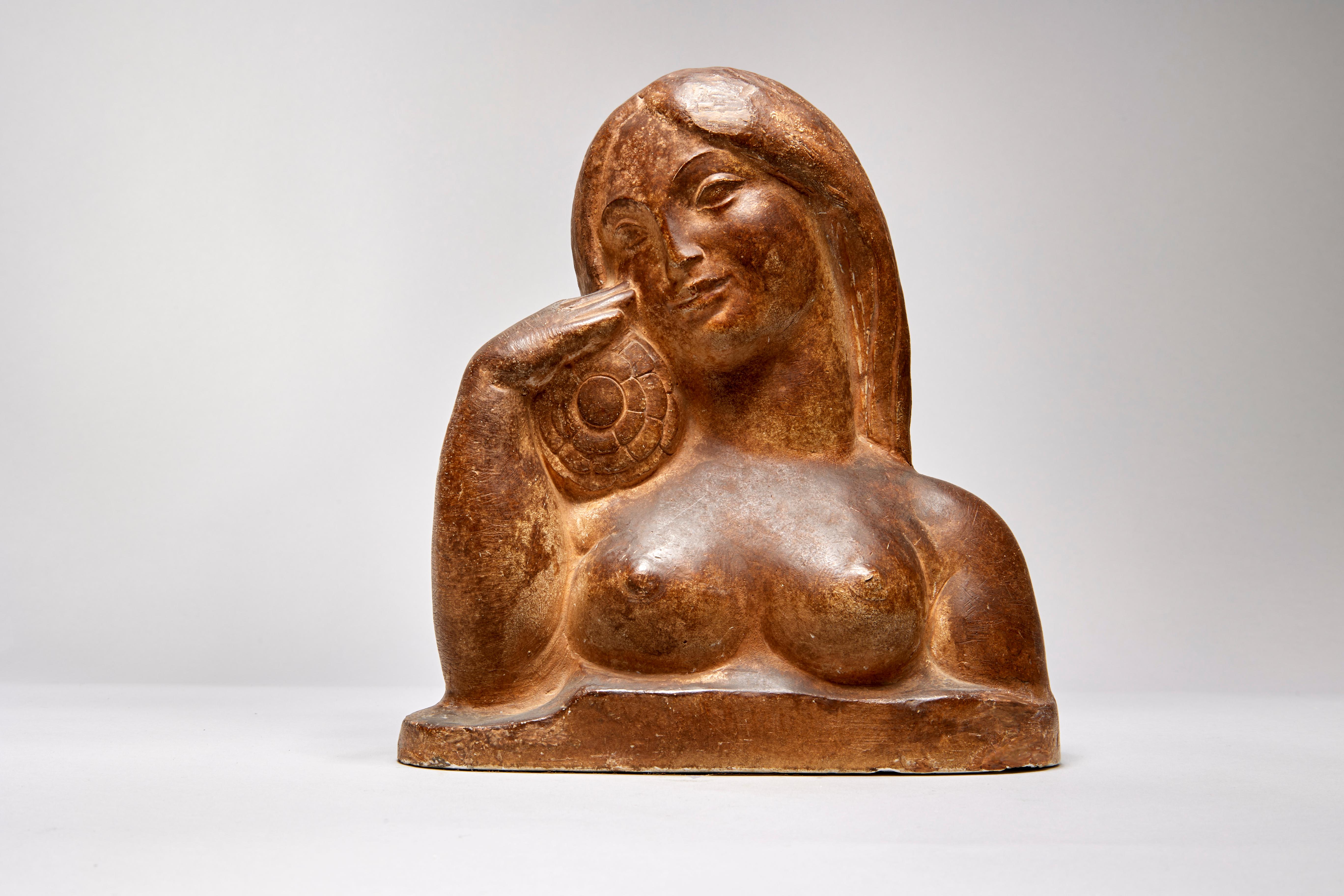 Zinnia, sculpture du début du 20e siècle représentant un buste de femme nue, Cleveland School