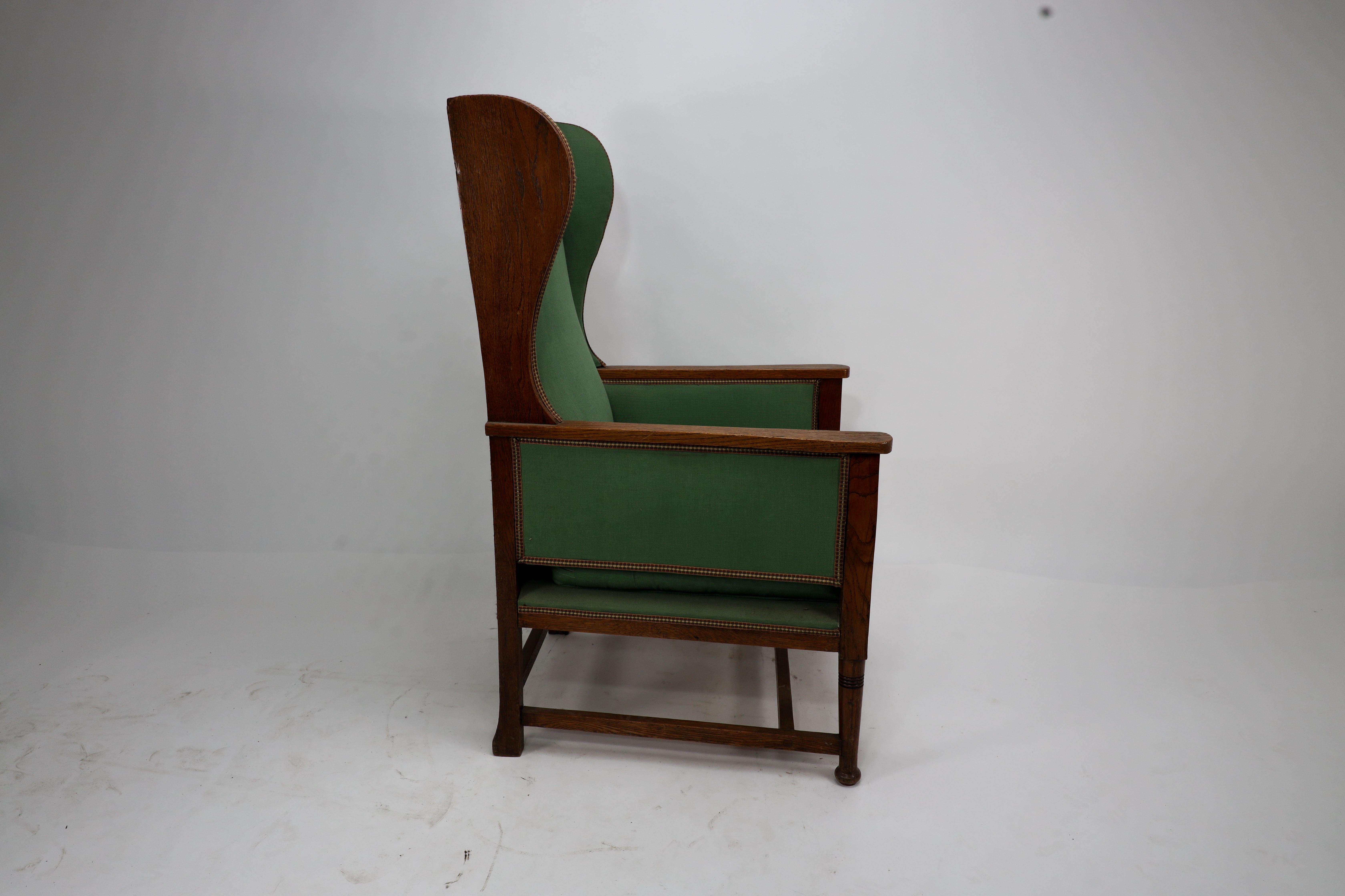 Walter Skull High Wycombe. Ein gepolsterter Sessel aus Eiche im Arts and Craft-Stil (Englisch) im Angebot