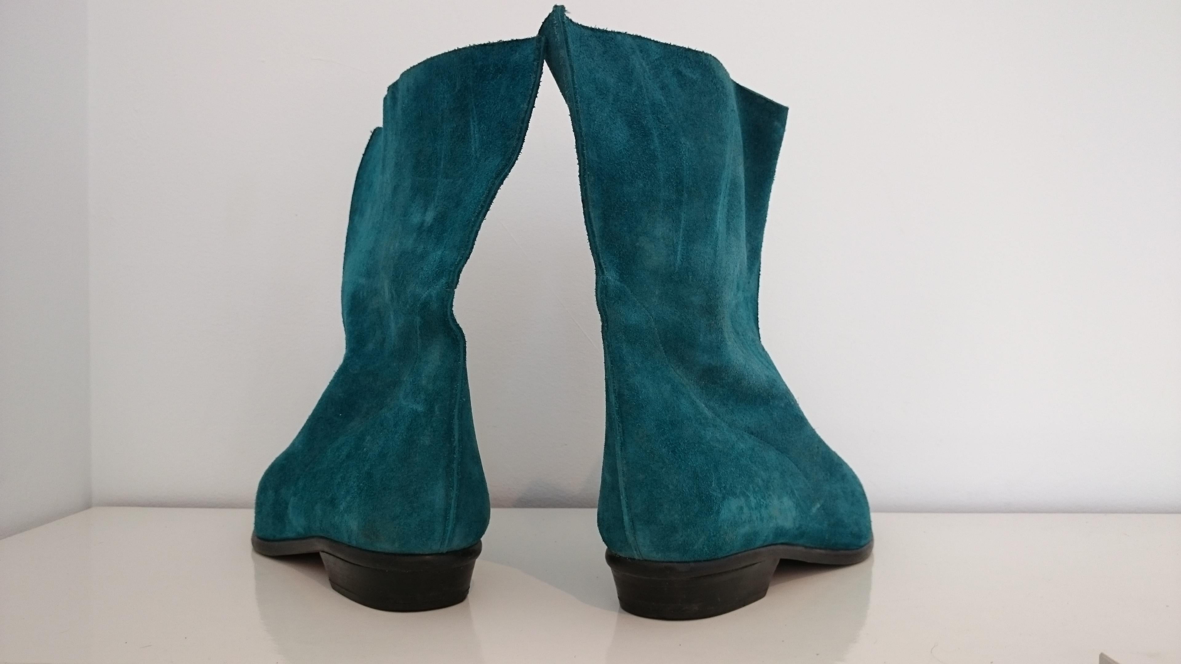Walter Steiger Suede Blue Boots. Excellent conditions. Size 39 In Excellent Condition For Sale In Somo (Santander), ES