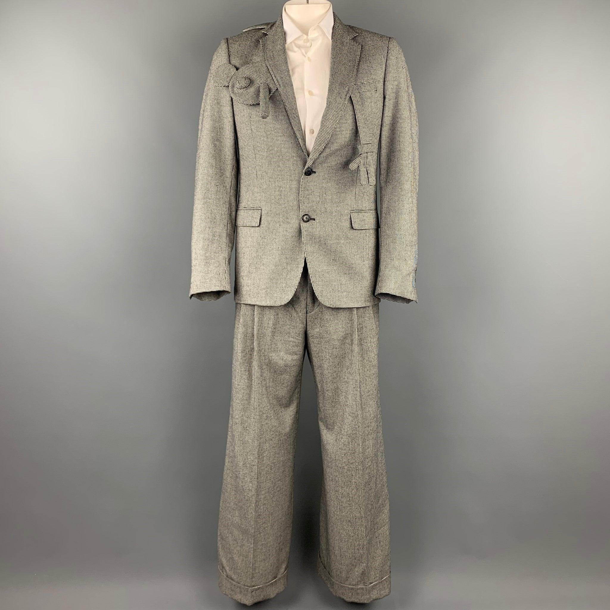 Rare costume WALTER VAN BEIRENDONCK F/W 16 en coton / laine pied-de-poule noir et blanc avec une doublure complète présentant son design original 