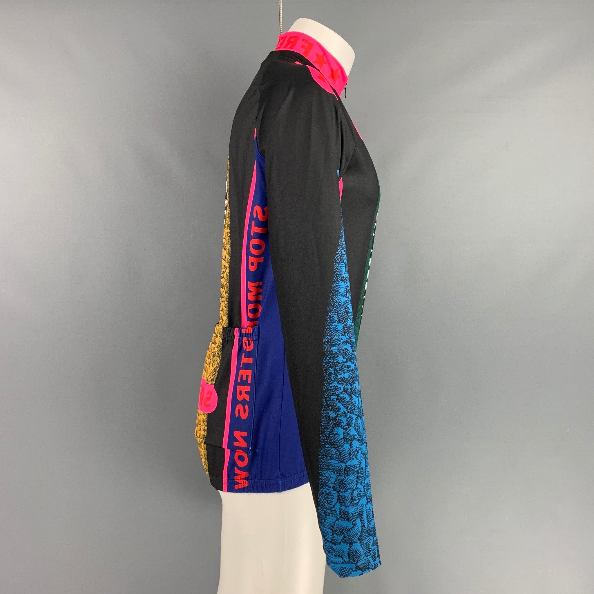 Walter Van Beirendonck Cycle Biker Jersey Pullover Top from Spring Summer 2021 Future Proof collection. Features a stretch material quarter zip graphic print design, collar and back pockets.Introduced as part of Walter Van Beirendonck’s W<