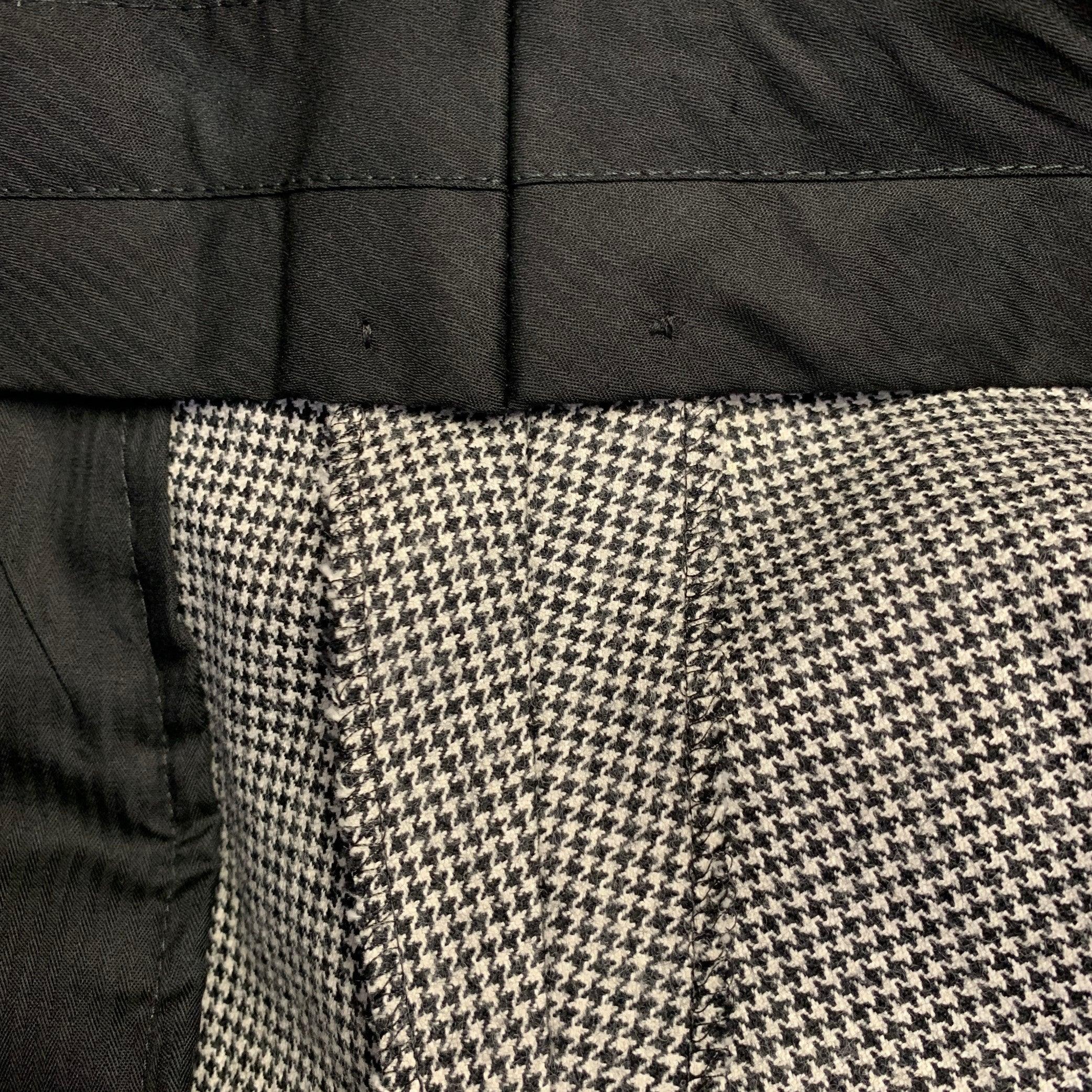WALTER VAN BEIRENDONCK Taille 32 Pantalon habillé plissé en pied-de-poule noir et blanc en vente 3