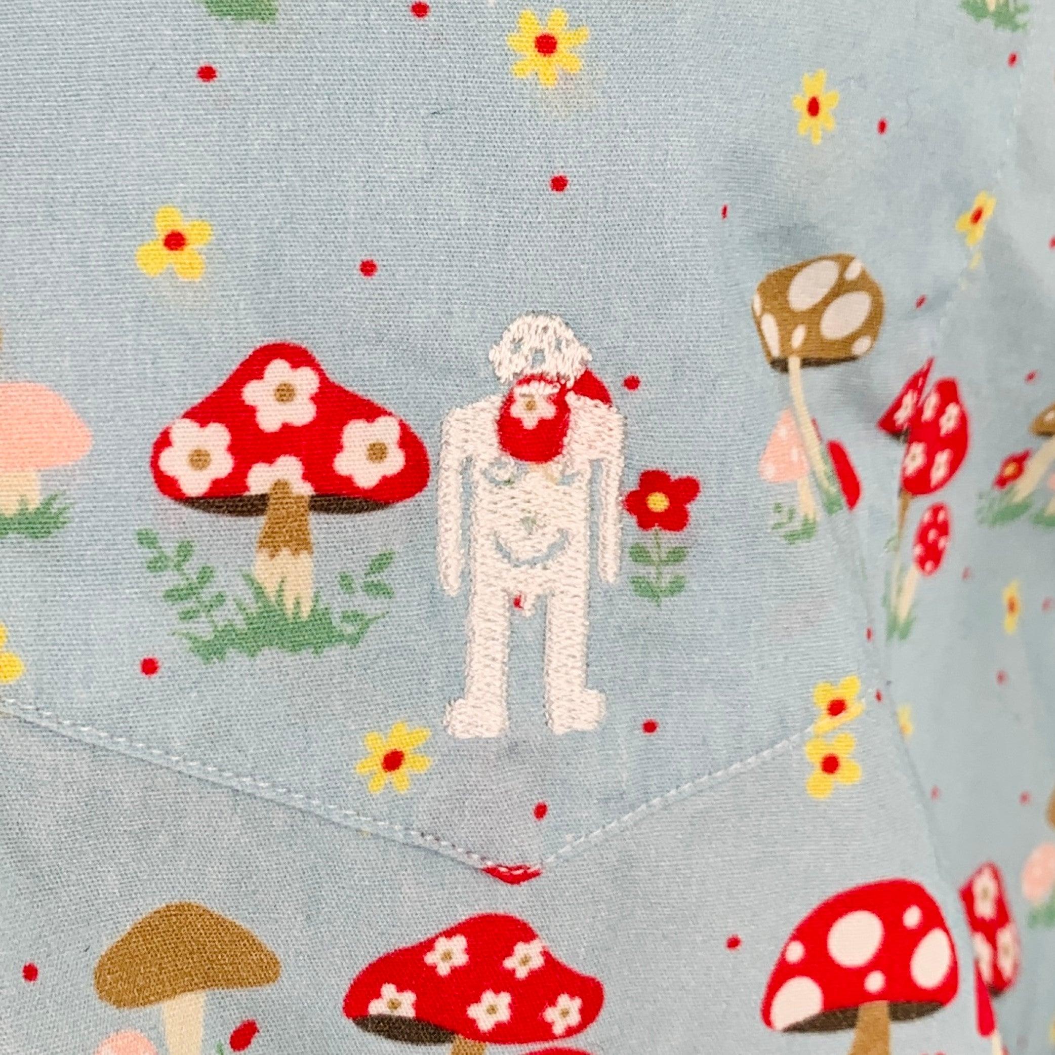 WALTER VAN BEIRENDONCK long sleeve shirt
in a blue cotton woven fabric featuring an all over cottagecore red mushrooms print, rounded spread collar, and button closure. Excellent Pre-Owned Condition. 

Marked:   XL 

Measurements: 
 
Shoulder: 18.5
