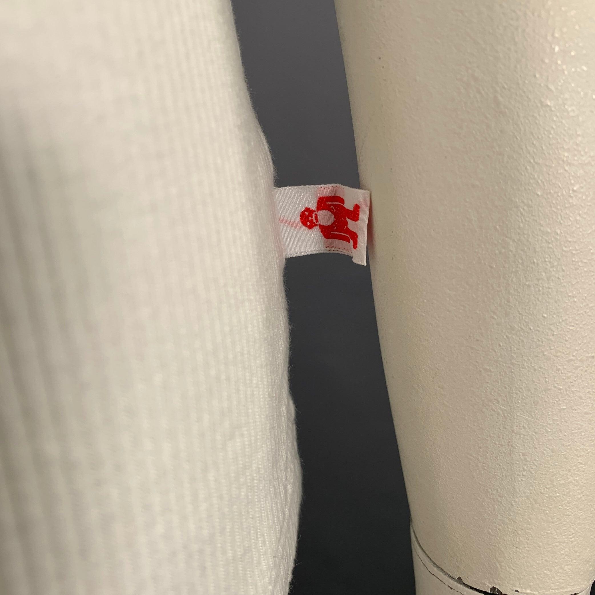 WALTER VAN BERIRENDONCK t-shirt
in a white cotton knit featuring a ringer style, rib knit design, and red crew neck trim. Made in Belgium.Excellent Pre-Owned Condition. 

Marked:   XXL 

Measurements: 
 
Shoulder: 16 inches Bust: 31 - 42 inches