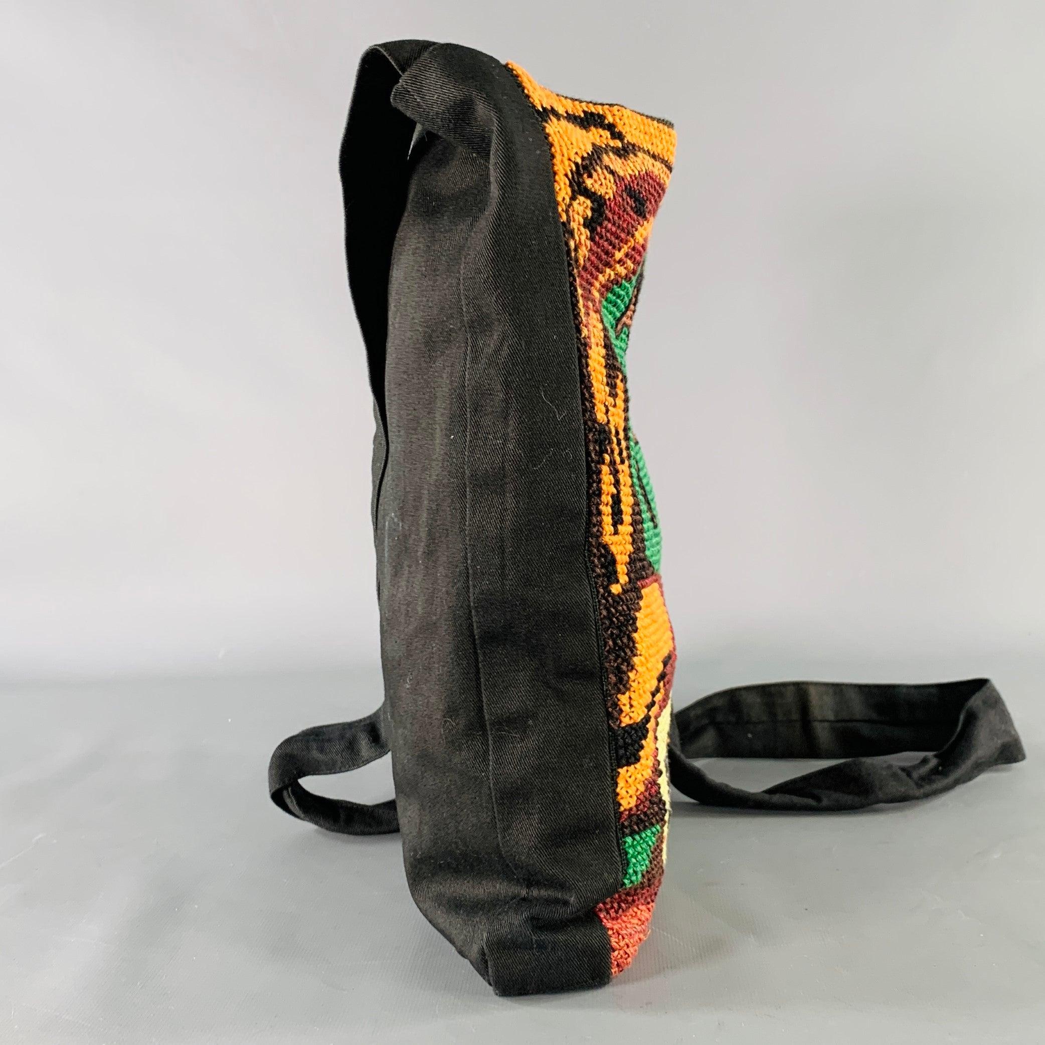 WALTER VAN BEIRENDONCK SS14 Budapest Schwarze mehrfarbige Crossbody-Tasche aus bestickter Baumwolle im Zustand „Gut“ im Angebot in San Francisco, CA
