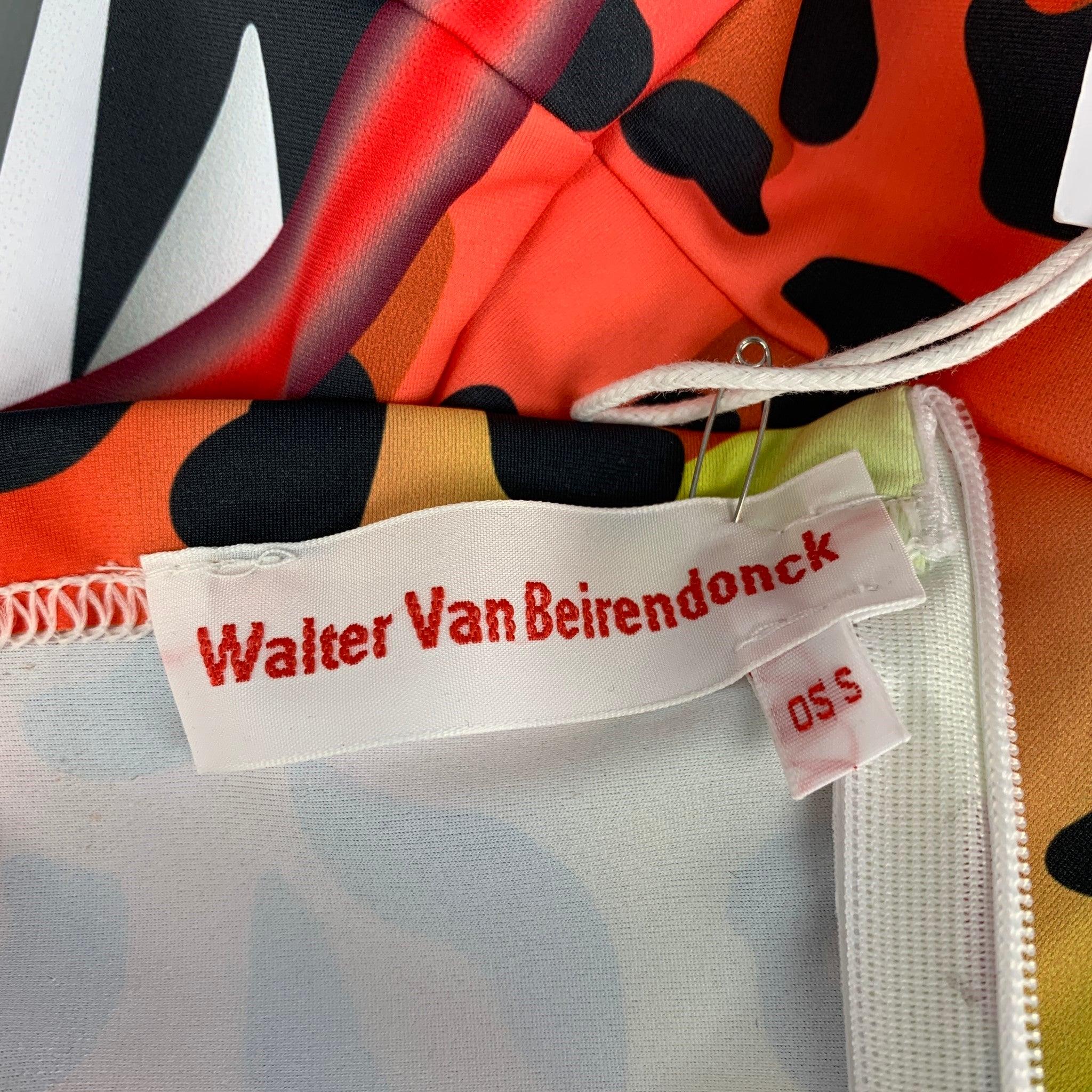 WALTER VAN BEIRENDONCK SS21 Size One Size Multi-Color Orange Leopard Morph Mask For Sale 1