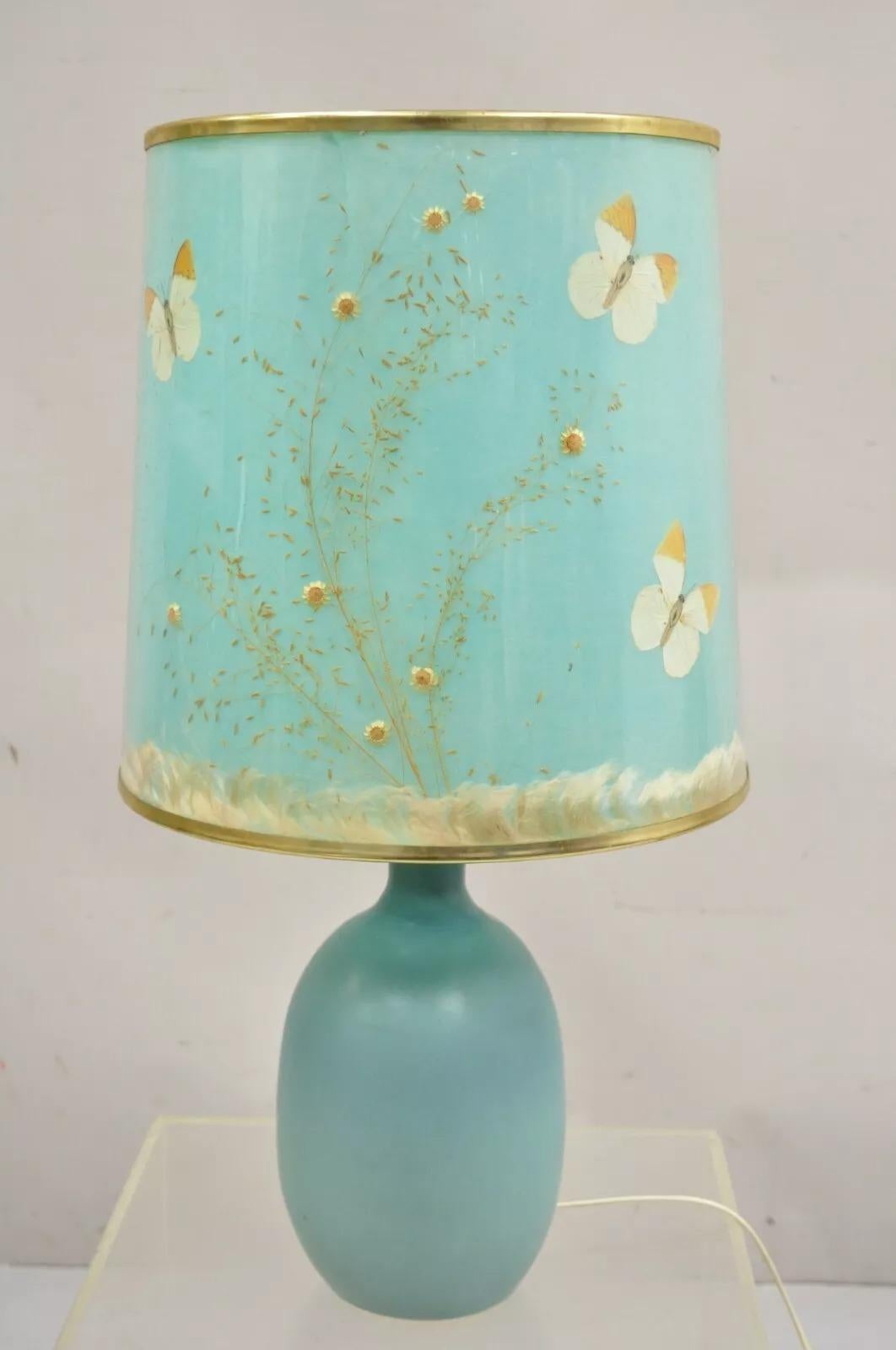 Walter Van Briggle lampe de bureau en poterie bulbeuse bleu turquoise avec abat-jour papillon en vente 7