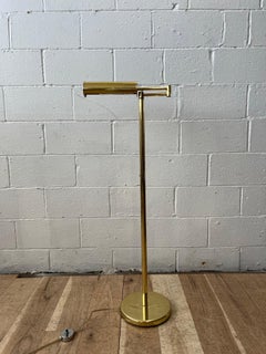 Walter Von Nessen Lampada da terra a braccio oscillante regolabile Ottone