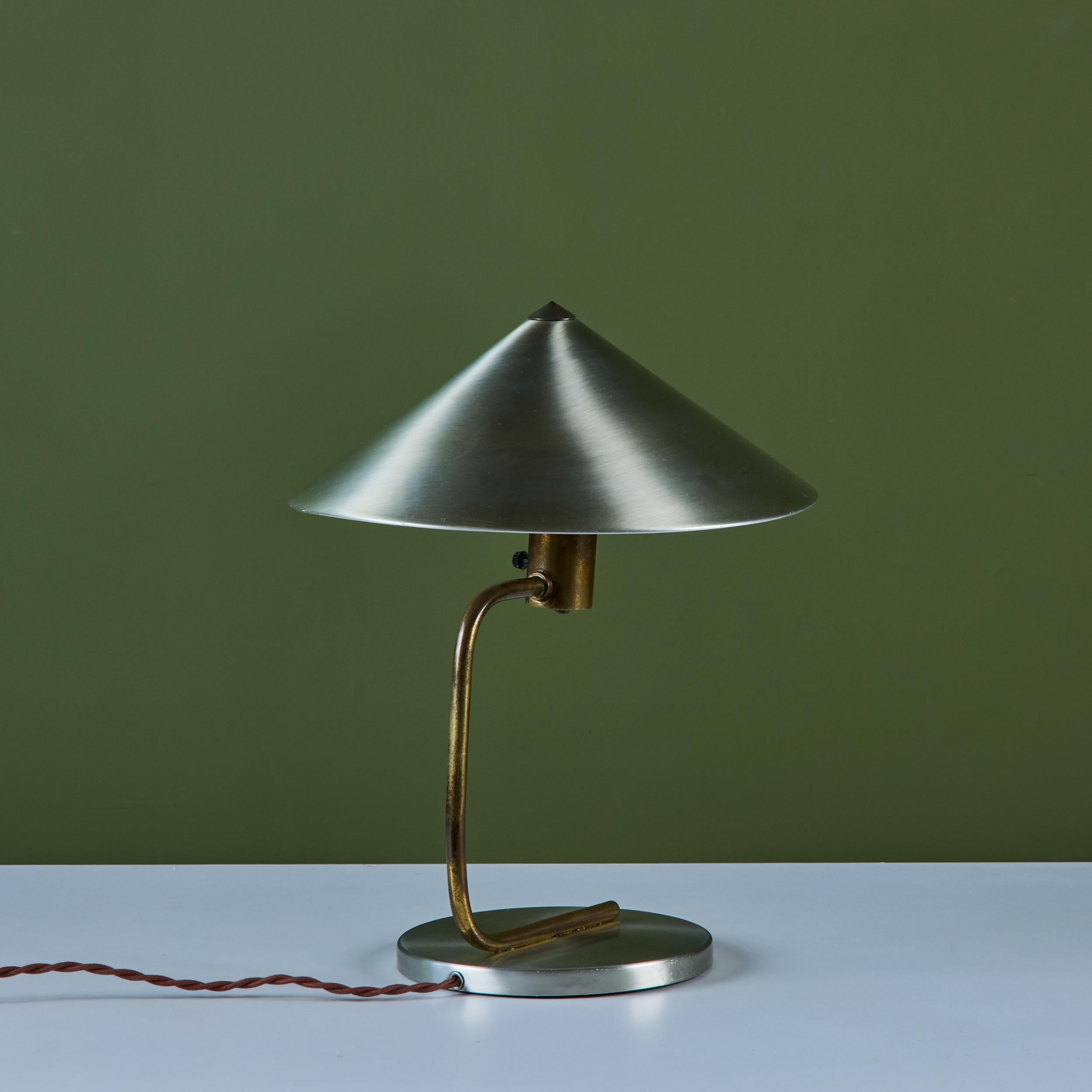 Walter Von Nessen Art Deco Tischlampe im Angebot 5