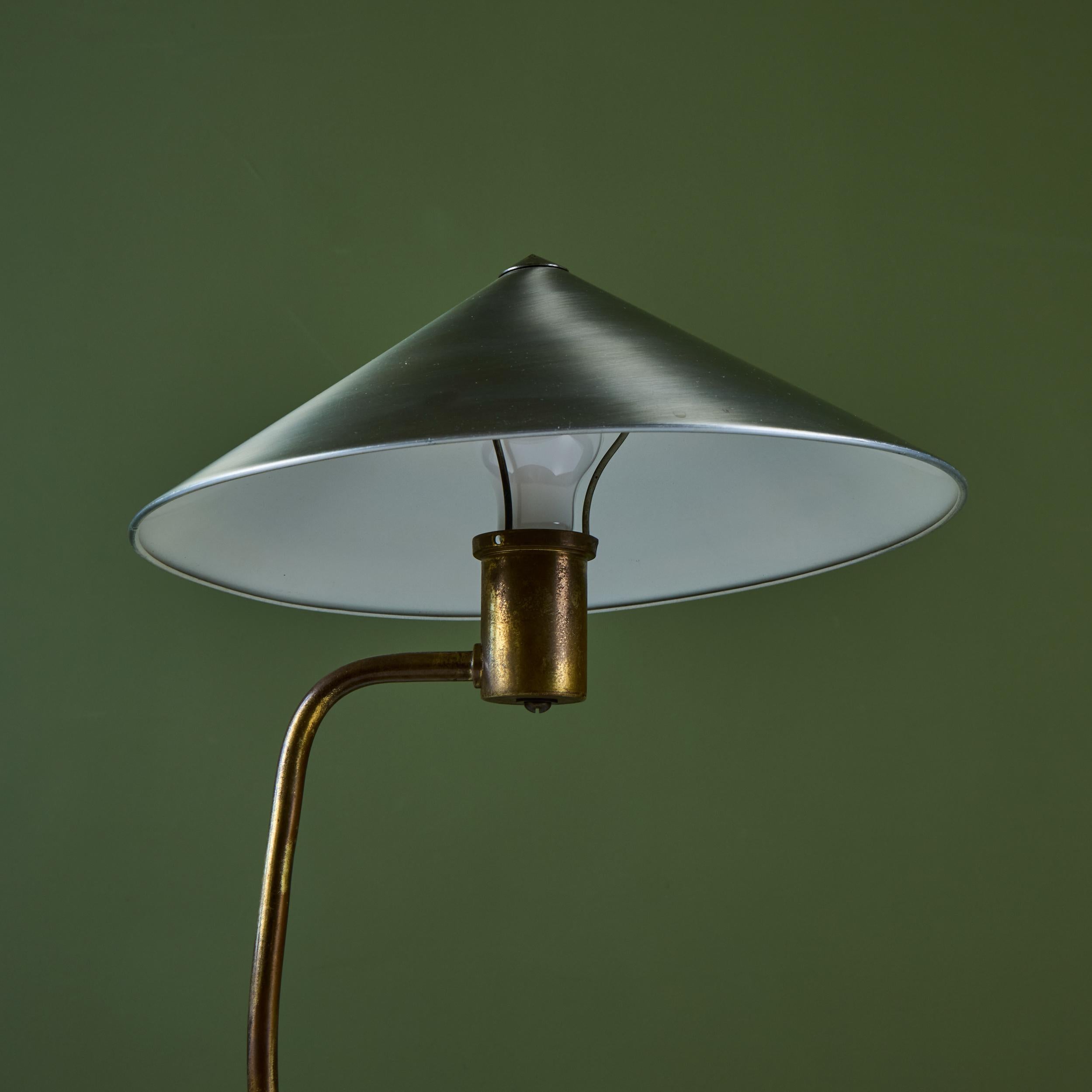 Walter Von Nessen Art Deco Tischlampe im Angebot 7