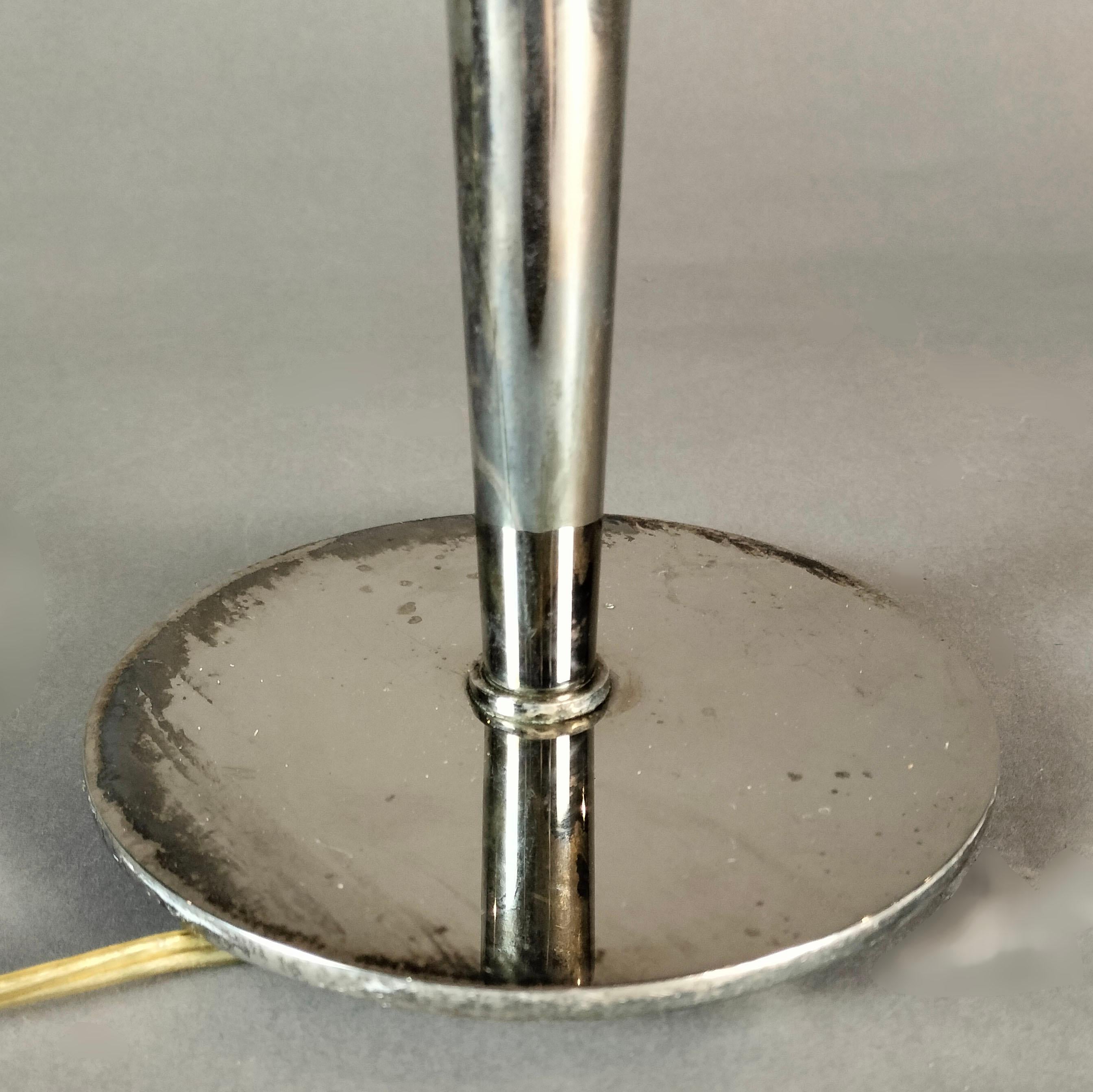 Walter Von Nessen For Nessen Lighting Chrome Table Lamp With Sphere For Sale 1
