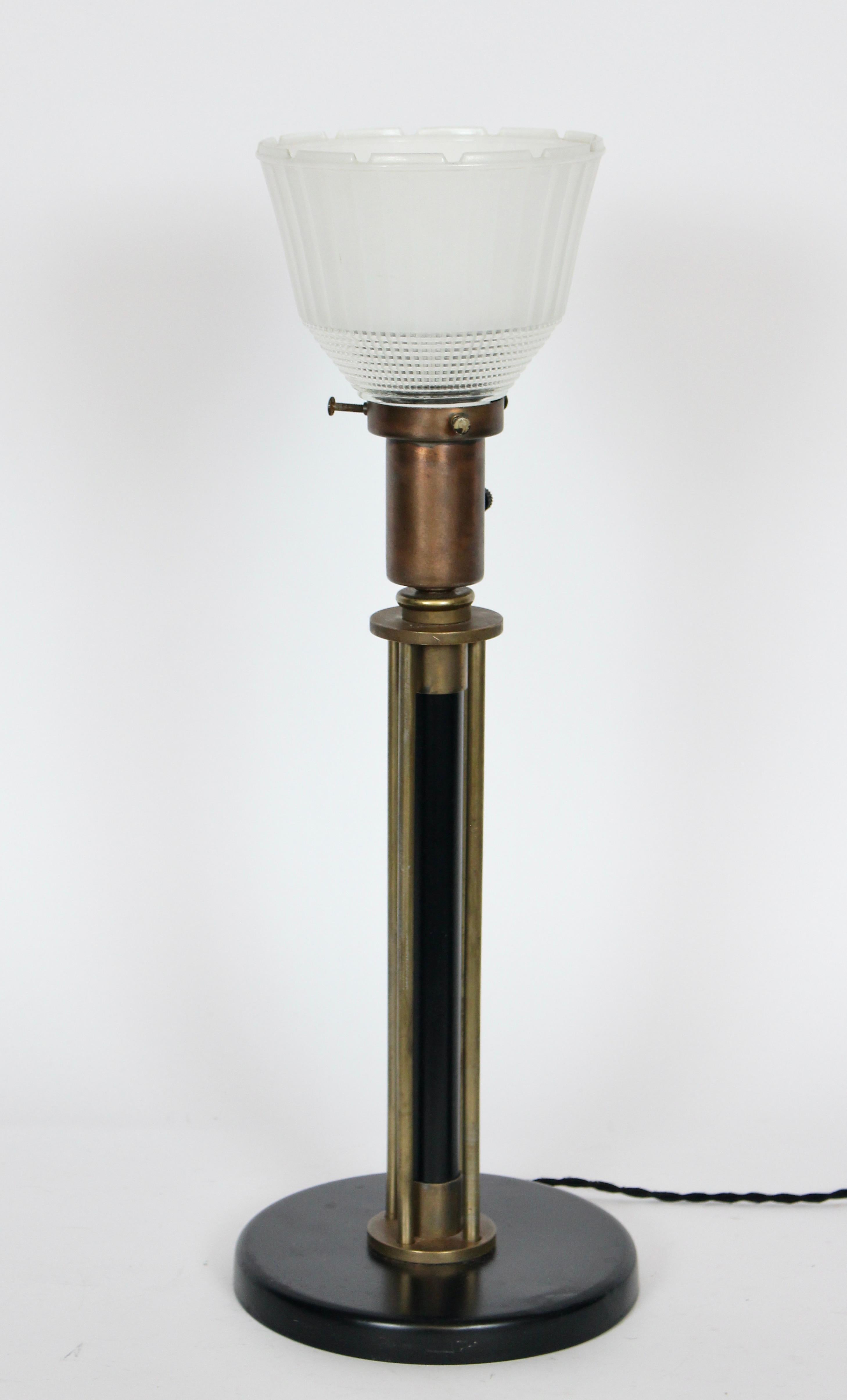 Walter Von Nessen Machine Age Black Enamel & Brass Table Lamp, 1940's In Good Condition For Sale In Bainbridge, NY