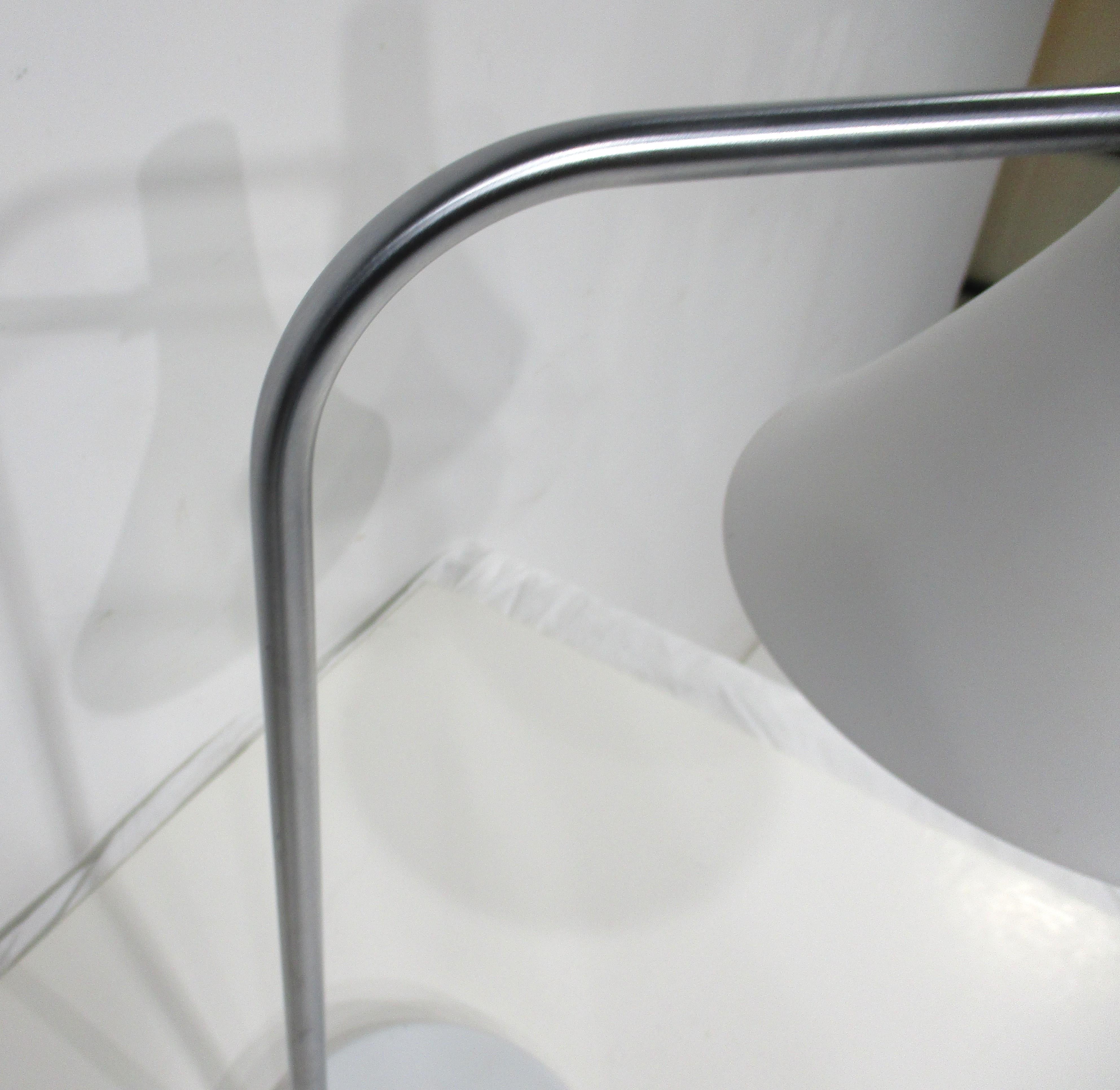 Lampe de bureau/de table mi-siècle Walter Von Nessen Bon état - En vente à Cincinnati, OH