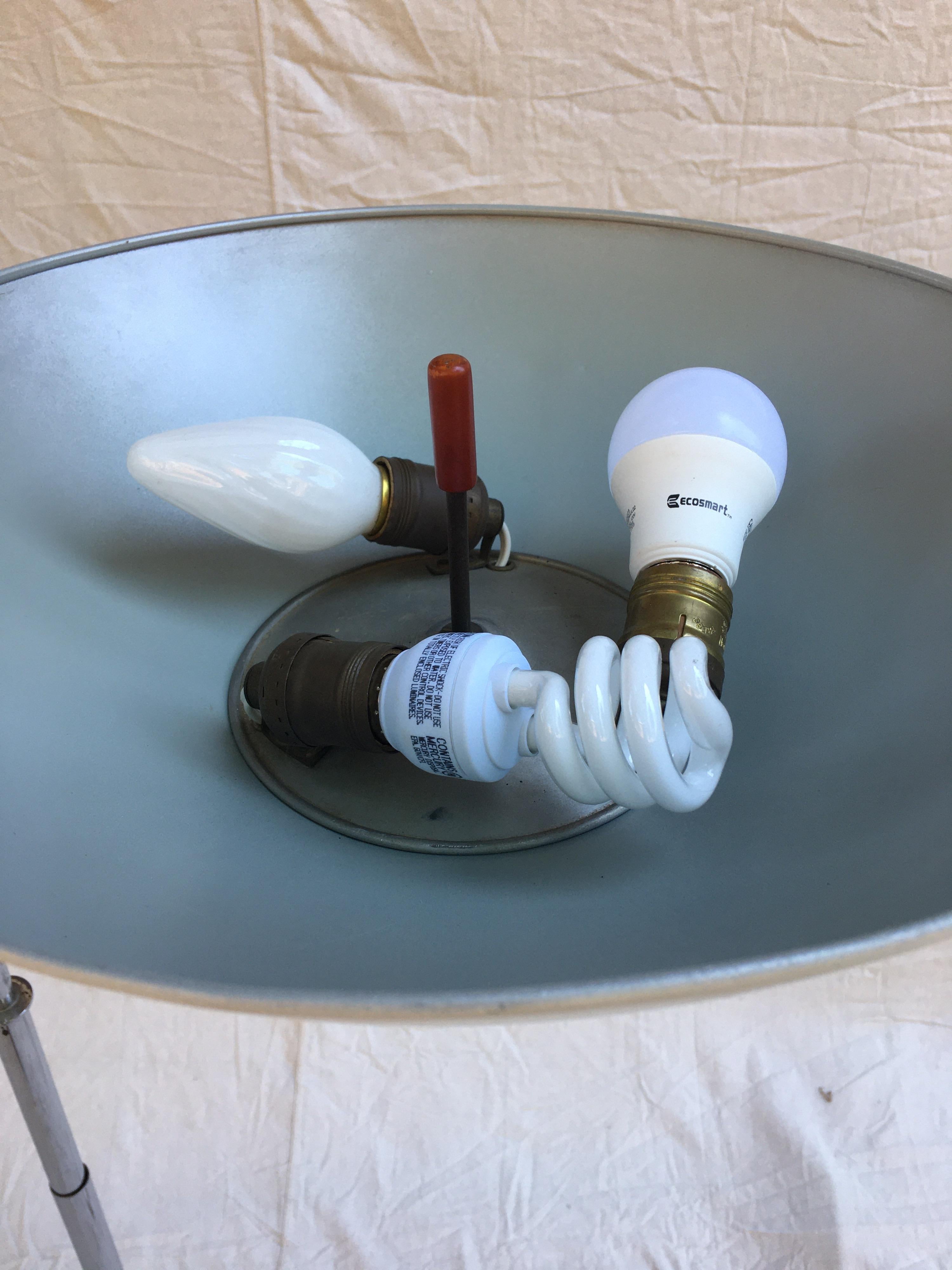 walter von nessen lamp