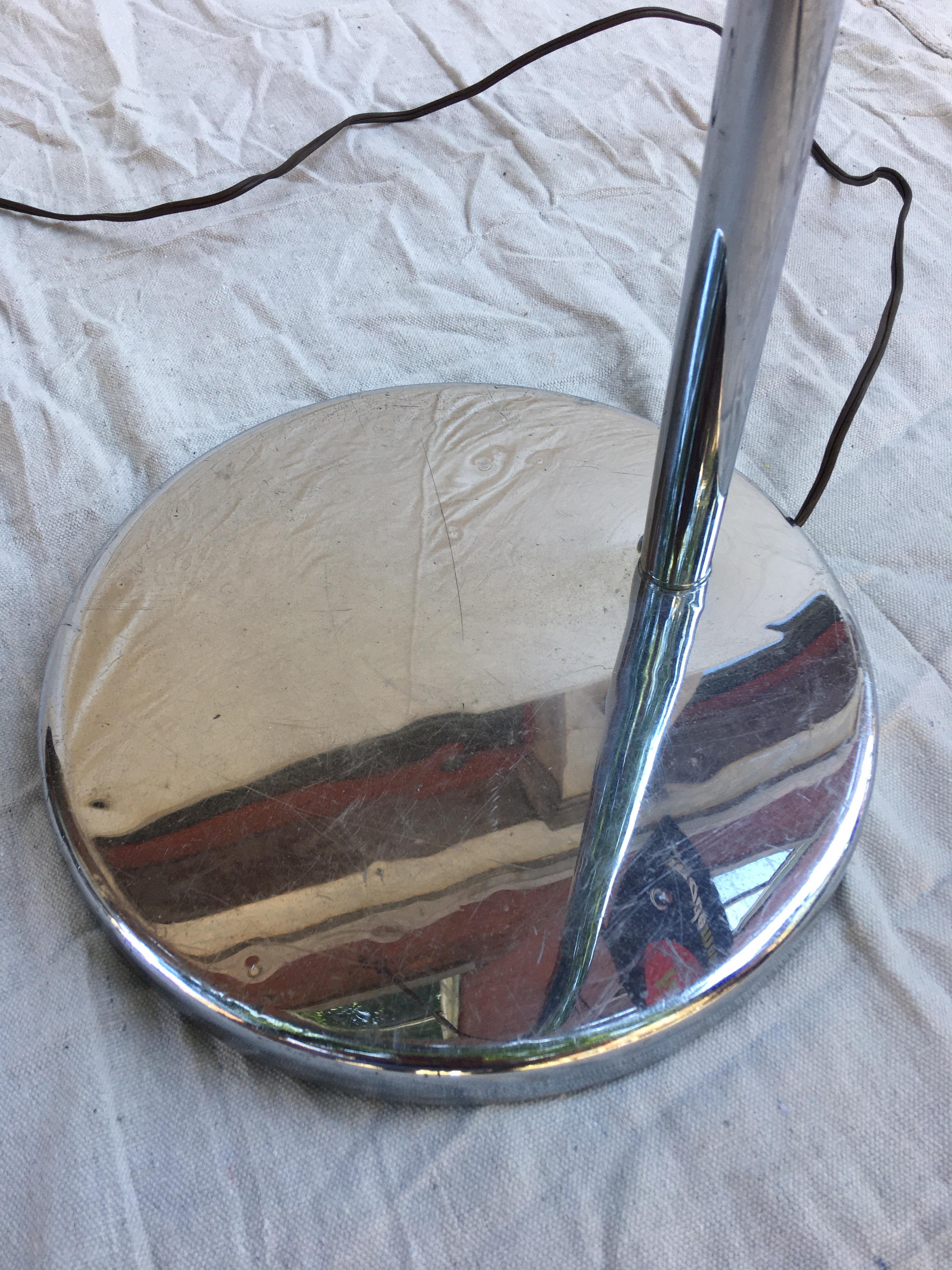 Walter Von Nessen Studios Adjustable Floor Lamp In Good Condition In Philadelphia, PA