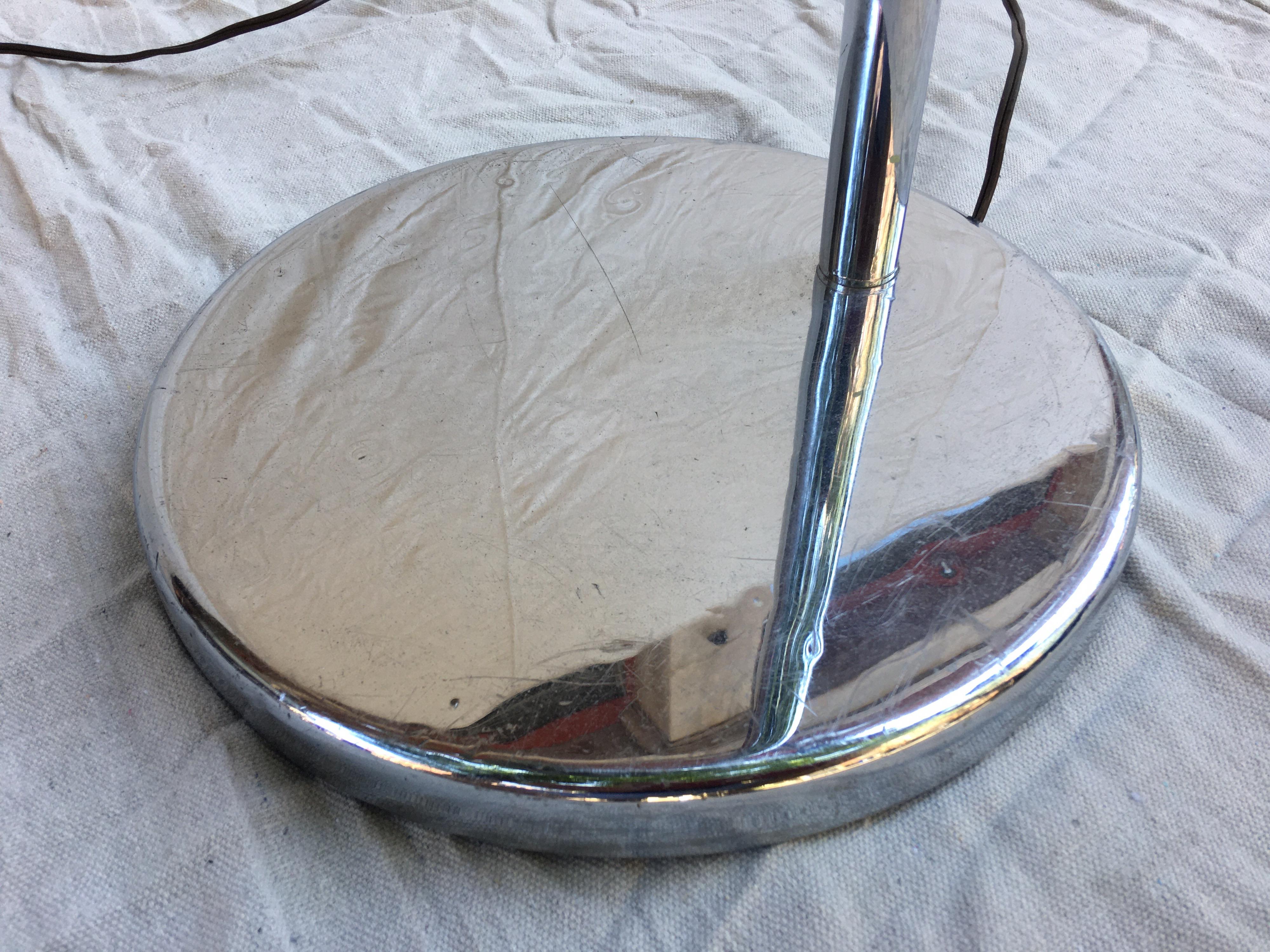 Mid-20th Century Walter Von Nessen Studios Adjustable Floor Lamp