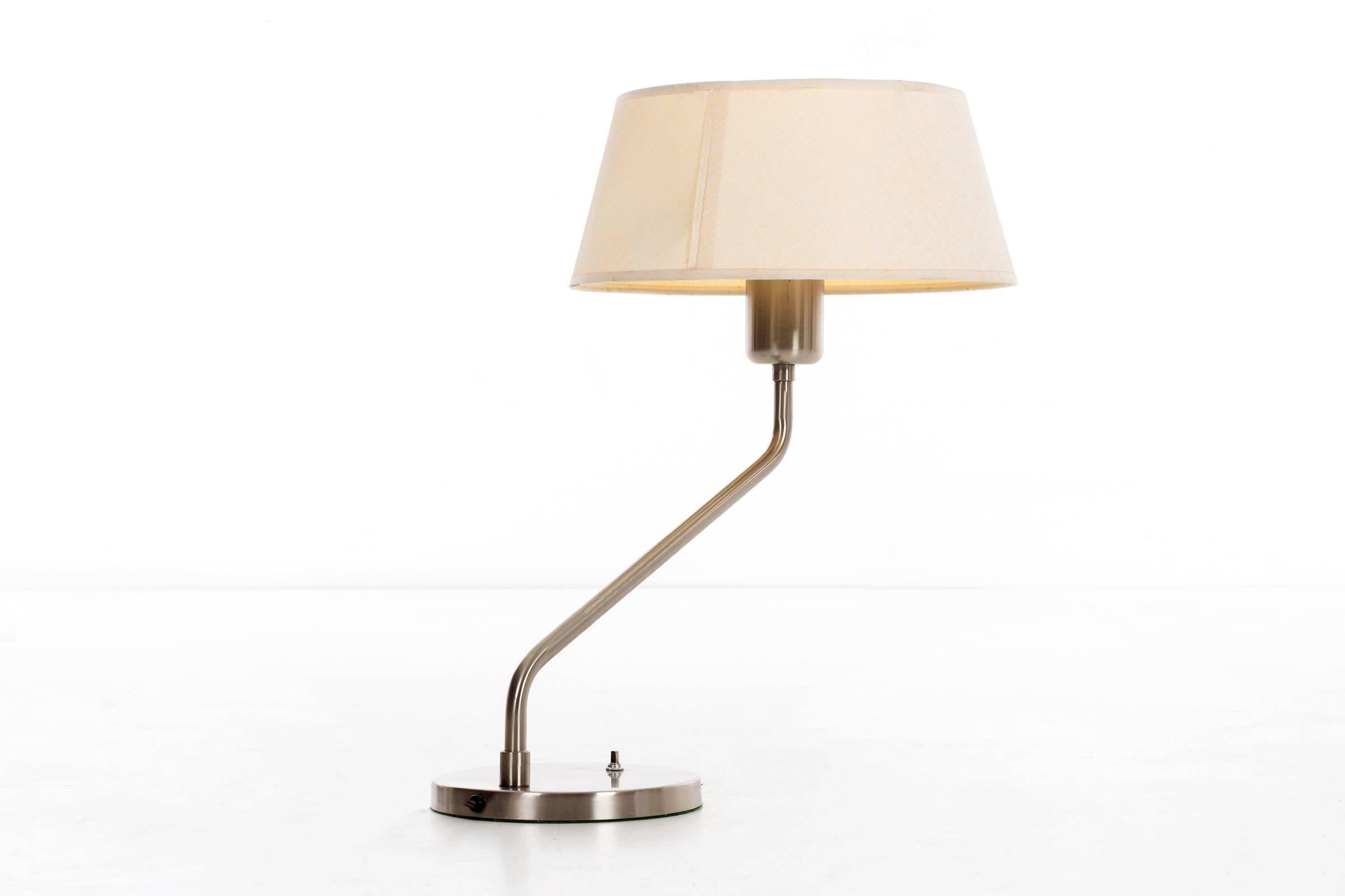 Walter Von Nessen swing arm table lamp with linen shade.
