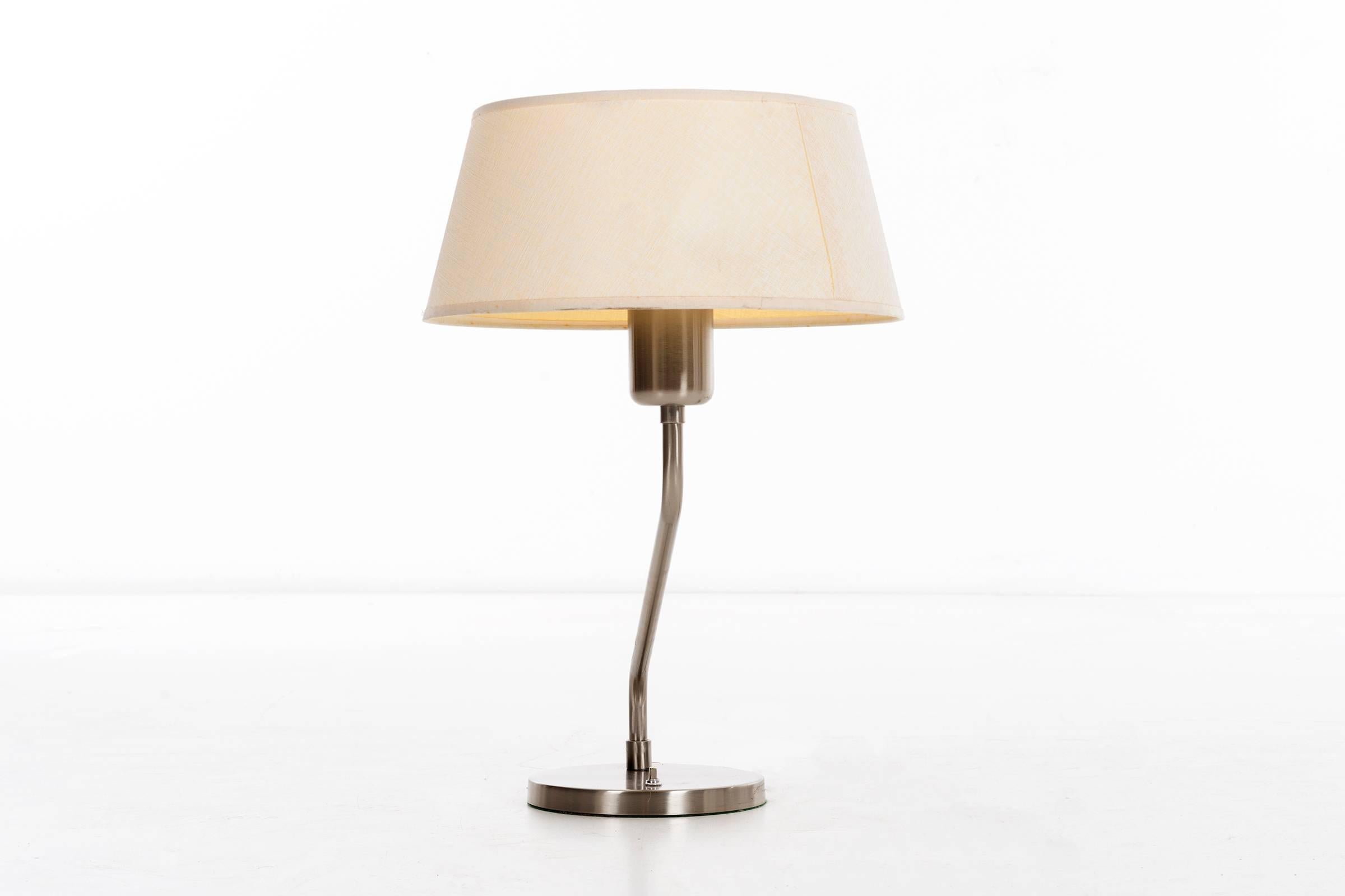 Walter Von Nessen Table Lamp In Good Condition For Sale In Chicago, IL