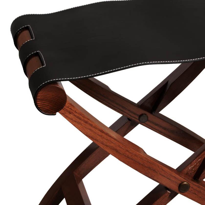 XXIe siècle et contemporain Tabouret pliant en noyer Walter en vente