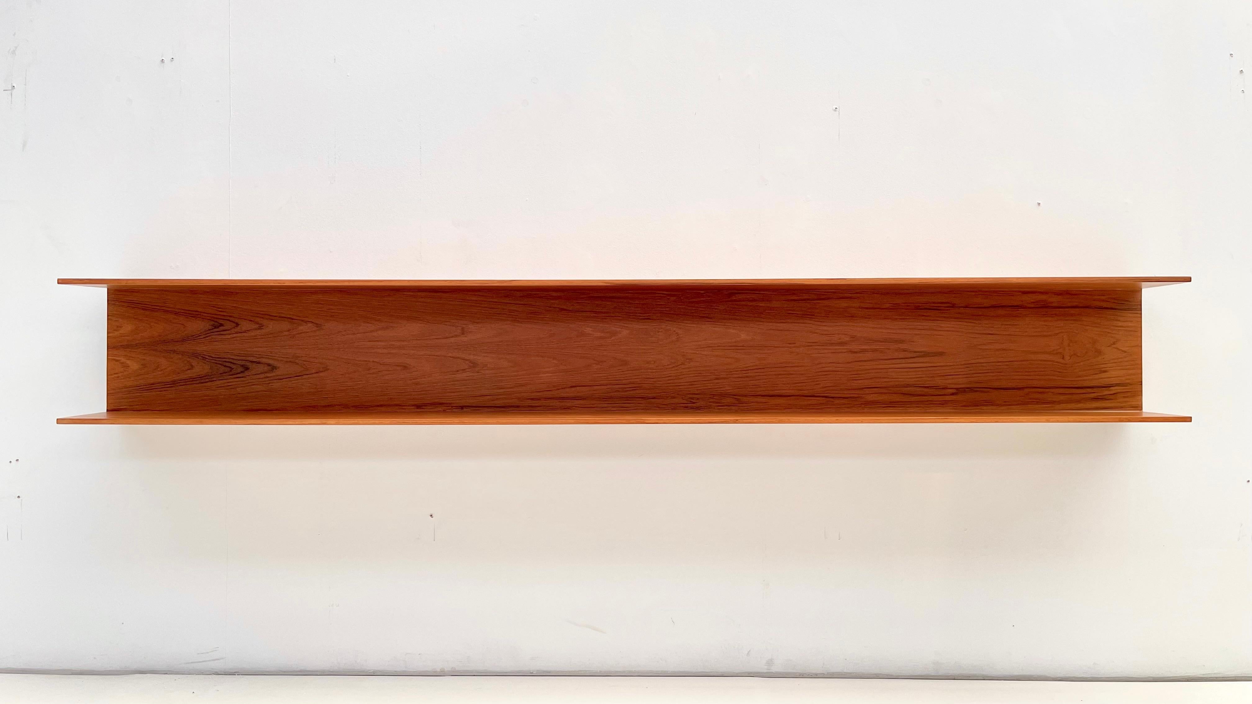 Walter Wirz para Renz - Estantería minimalista de teca Suizo en venta