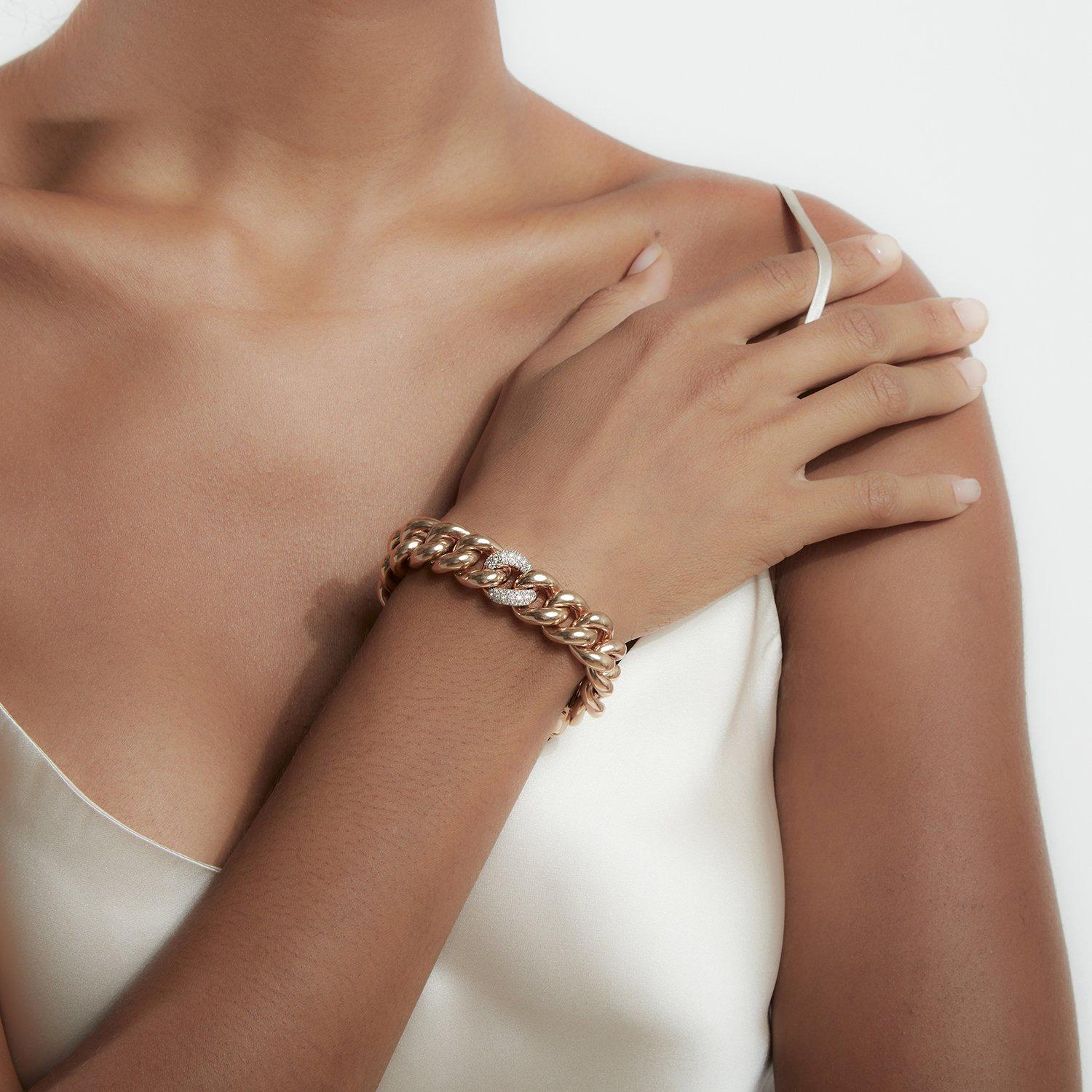 Walters Faith's Saxon Collection 18K Rose Gold Jumbo Curb Link und Single Diamond Link Bracelet. Armband misst 15 mm breit und 6,5