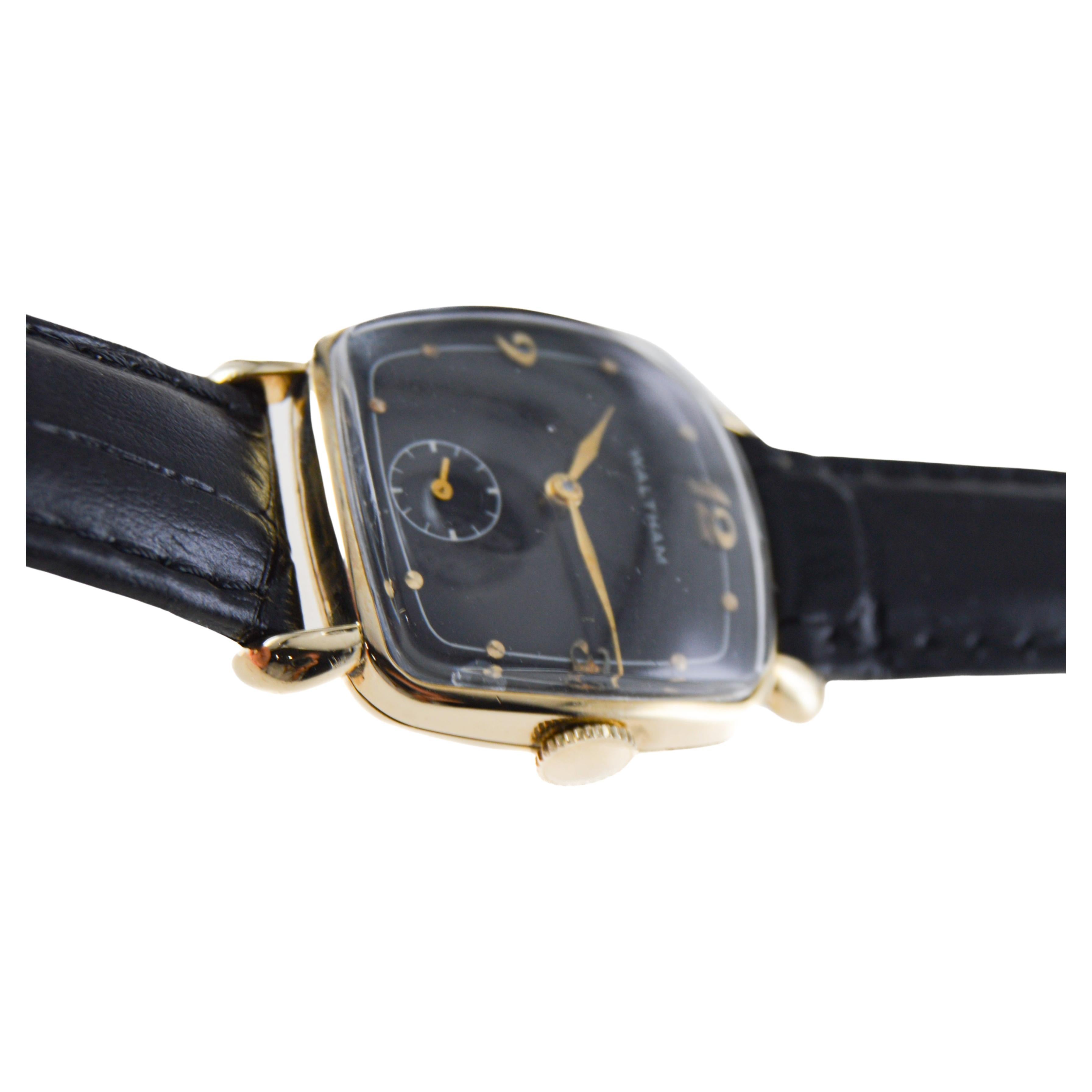 Waltham 14k Art Deco Cushion Shaped Watch with Original Rare Black Dial For Sale 1