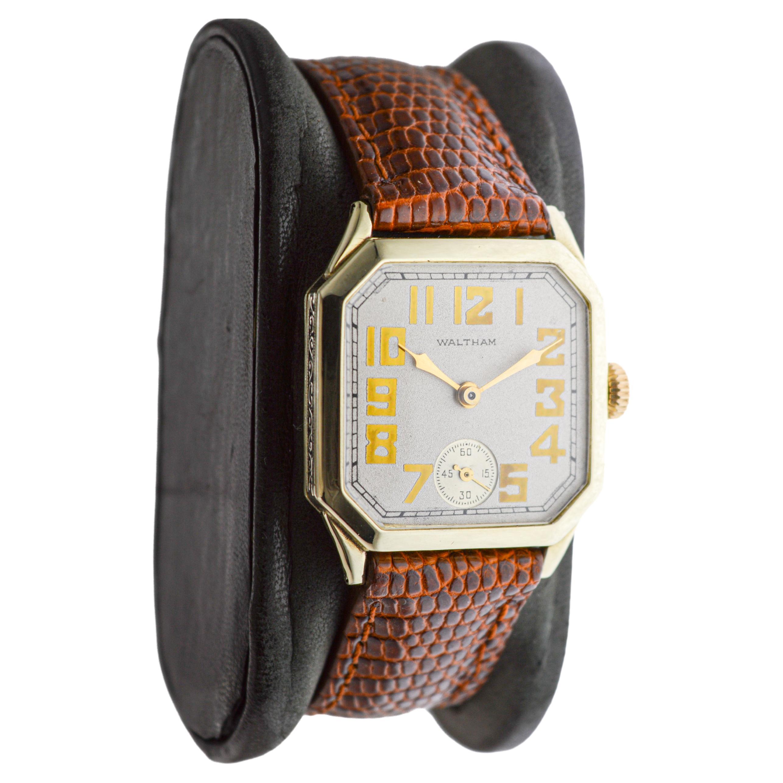 Waltham 14k Solid Yellow Gold American Art Deco Watch with Original Dial 1926 In Excellent Condition For Sale In Long Beach, CA