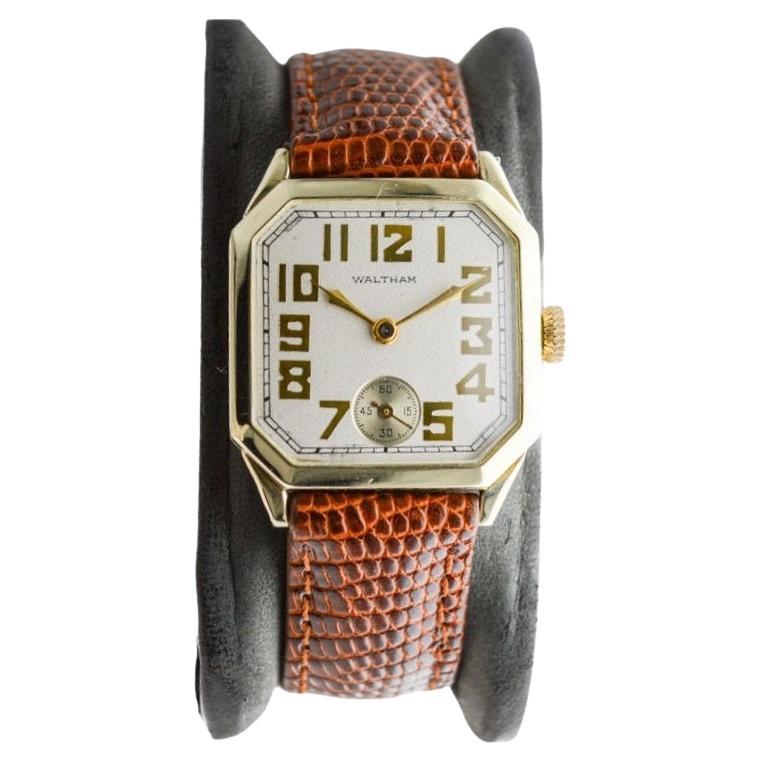 Women's or Men's Waltham 14k Solid Yellow Gold American Art Deco Watch with Original Dial 1926 For Sale