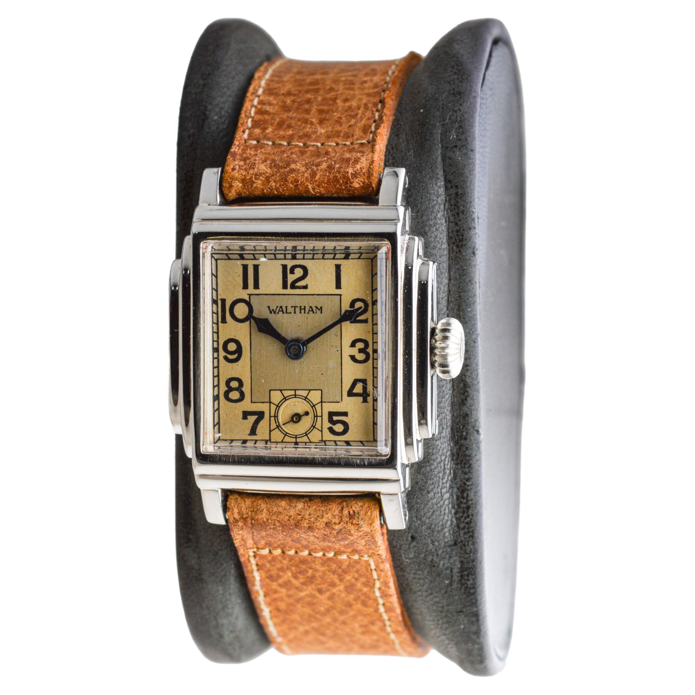 Waltham 14Kt Solid White Gold Art Deco Watch circa, 1934 with an Original Dial  In Excellent Condition In Long Beach, CA