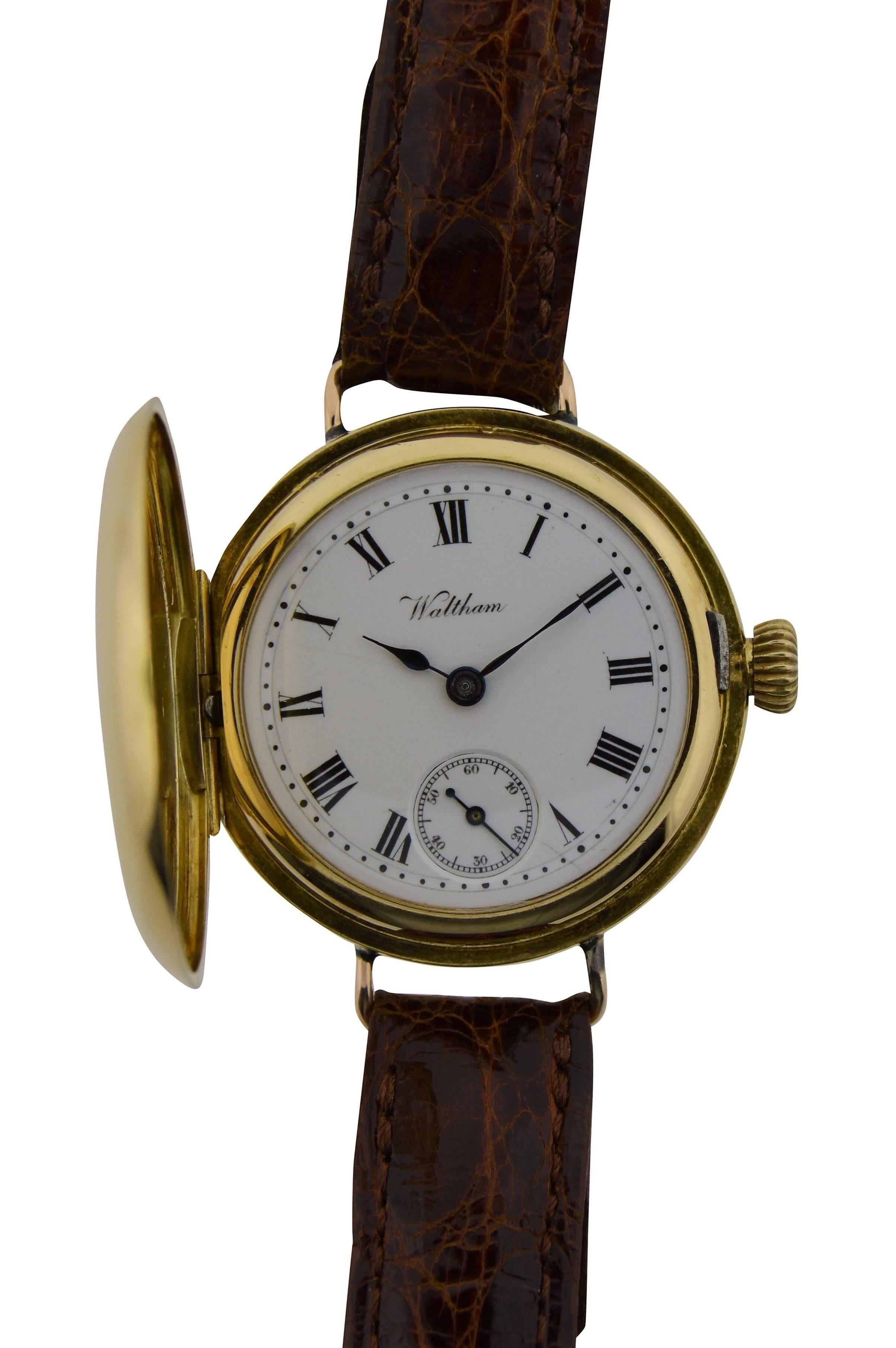 FACTORY / HOUSE: Waltham Watch Company
STYLE / REFERENCE: Military Campaign / Half Hunter
METAL / MATERIAL: 18Kt. Yellow Gold
CIRCA: 1903
DIMENSIONS: 36mm X 30mm
MOVEMENT / CALIBER: Manual Winding / 15 Jewels / 6/0 Size
DIAL / HANDS: Kiln Fired