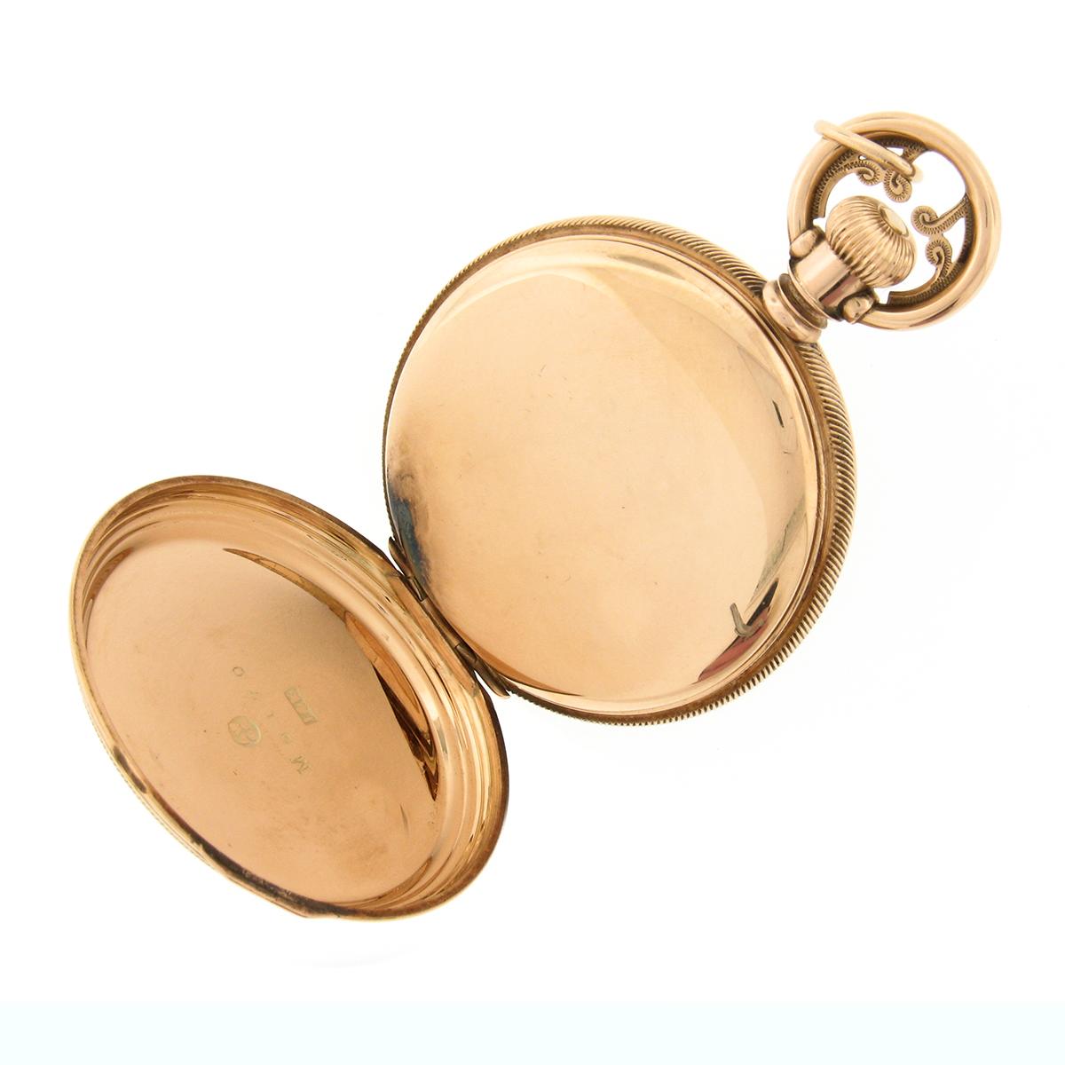 Waltham A.W. Co. Pocket Watch in Detailed Nature Themed Engraved 14k Yellow Gold In Excellent Condition In Montclair, NJ