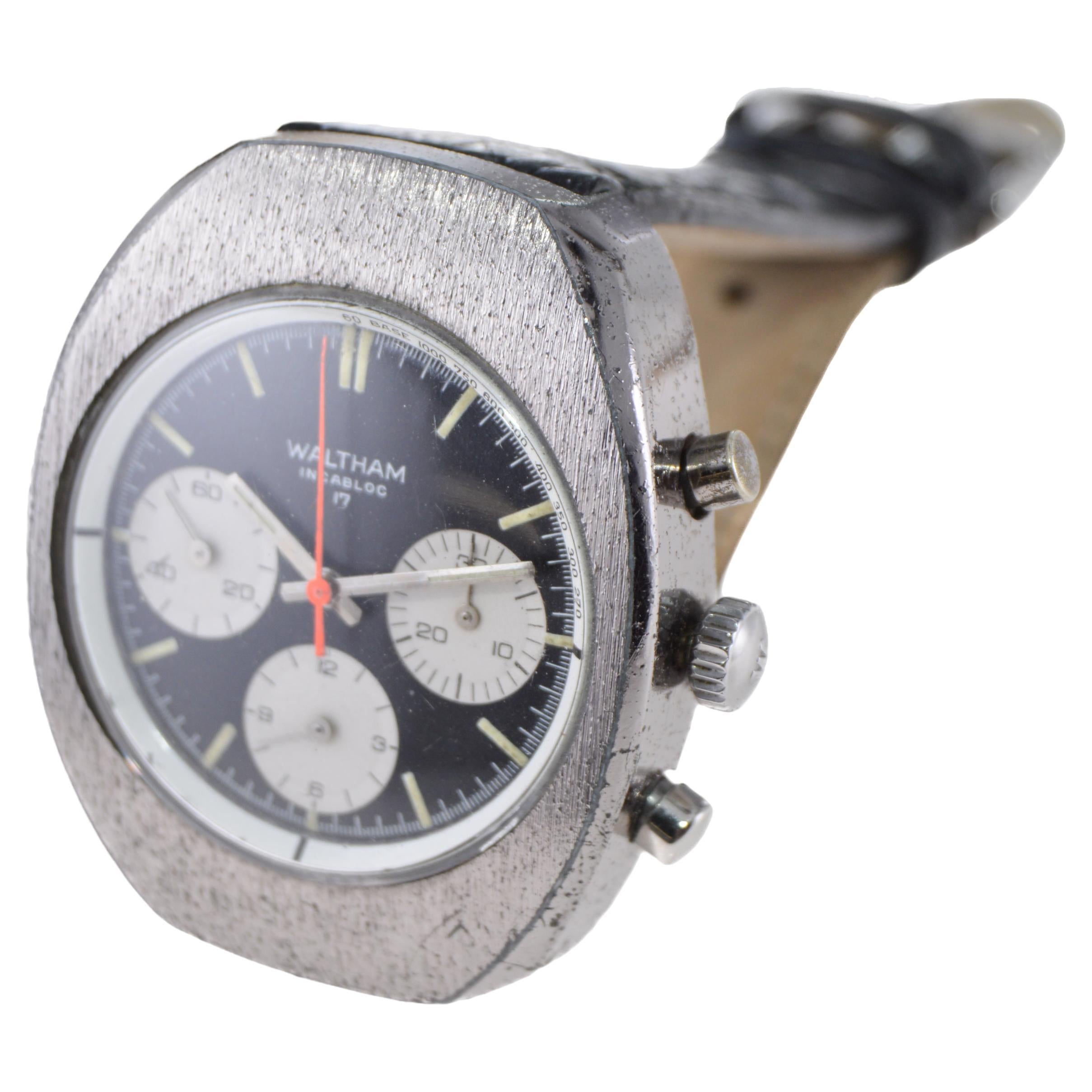 Reloj Manual Cronógrafo de Tres Registros Waltham Cromado Tonneau 2